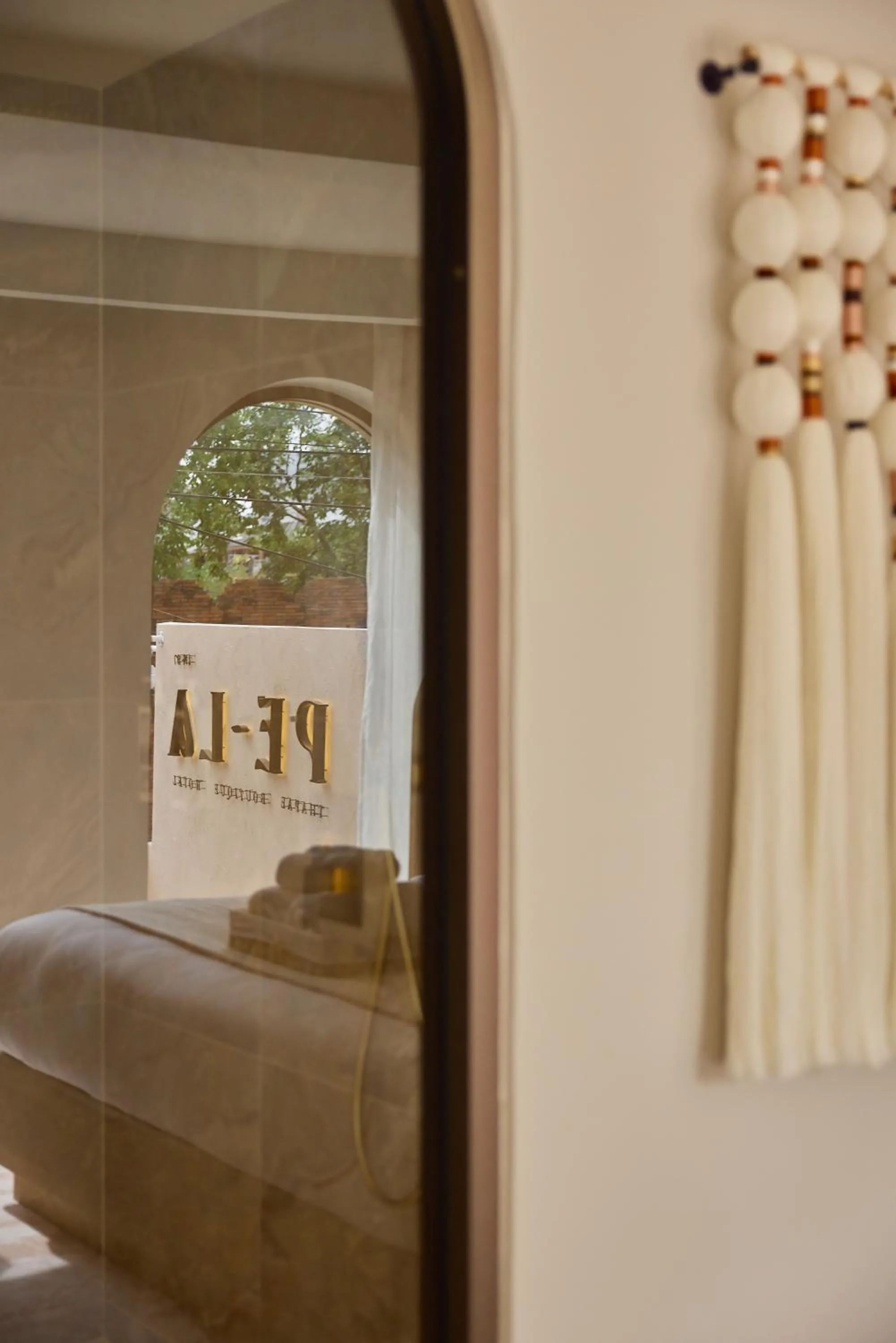 PE-LA Thapae Boutique Hotel