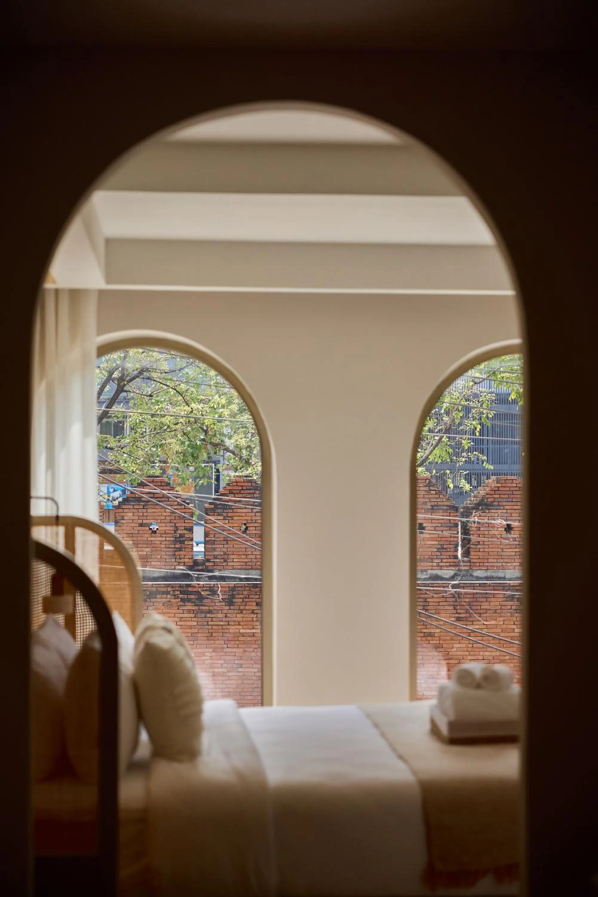 Bed in PE-LA Thapae Boutique Hotel