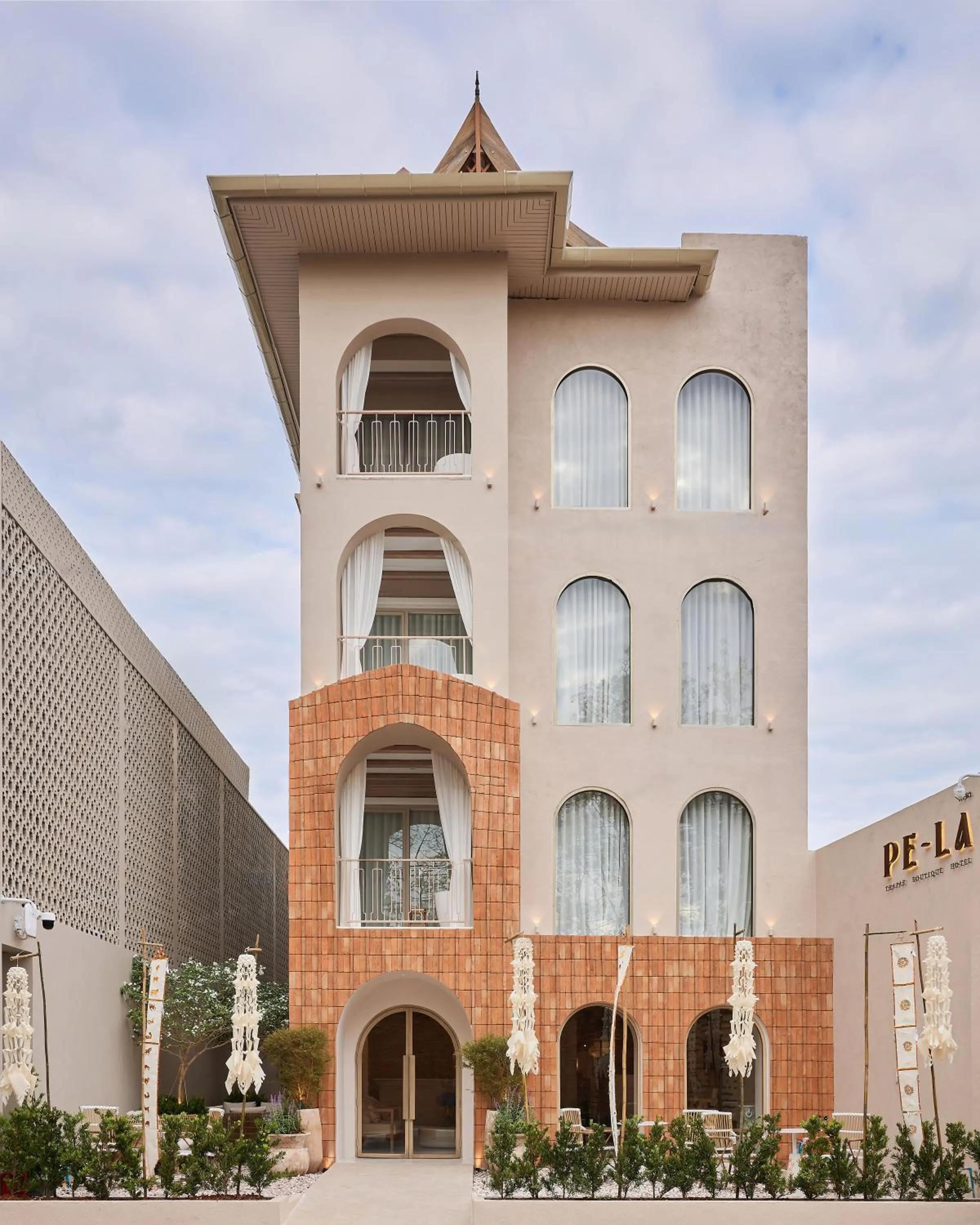 Property building in PE-LA Thapae Boutique Hotel