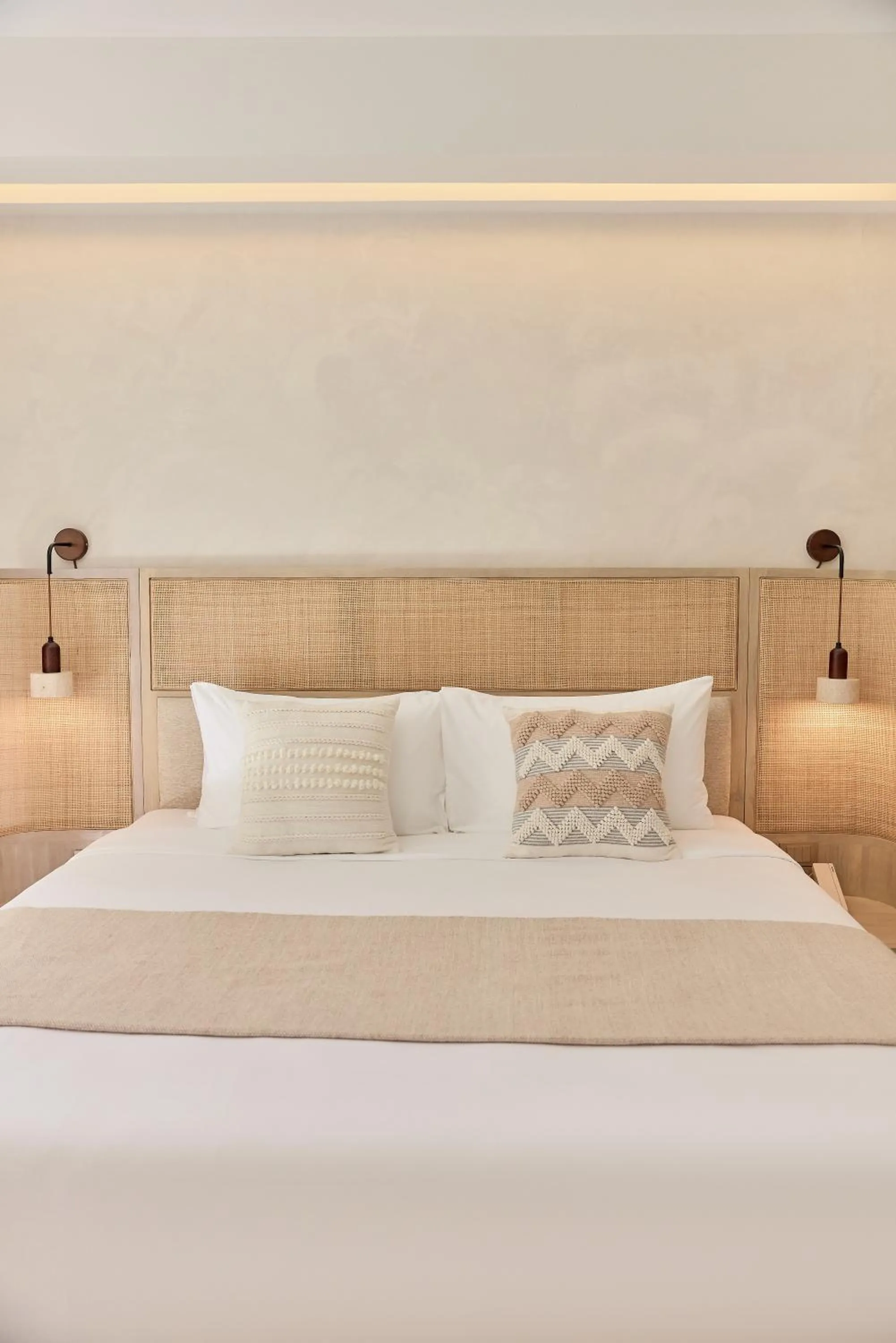 Bed in PE-LA Thapae Boutique Hotel