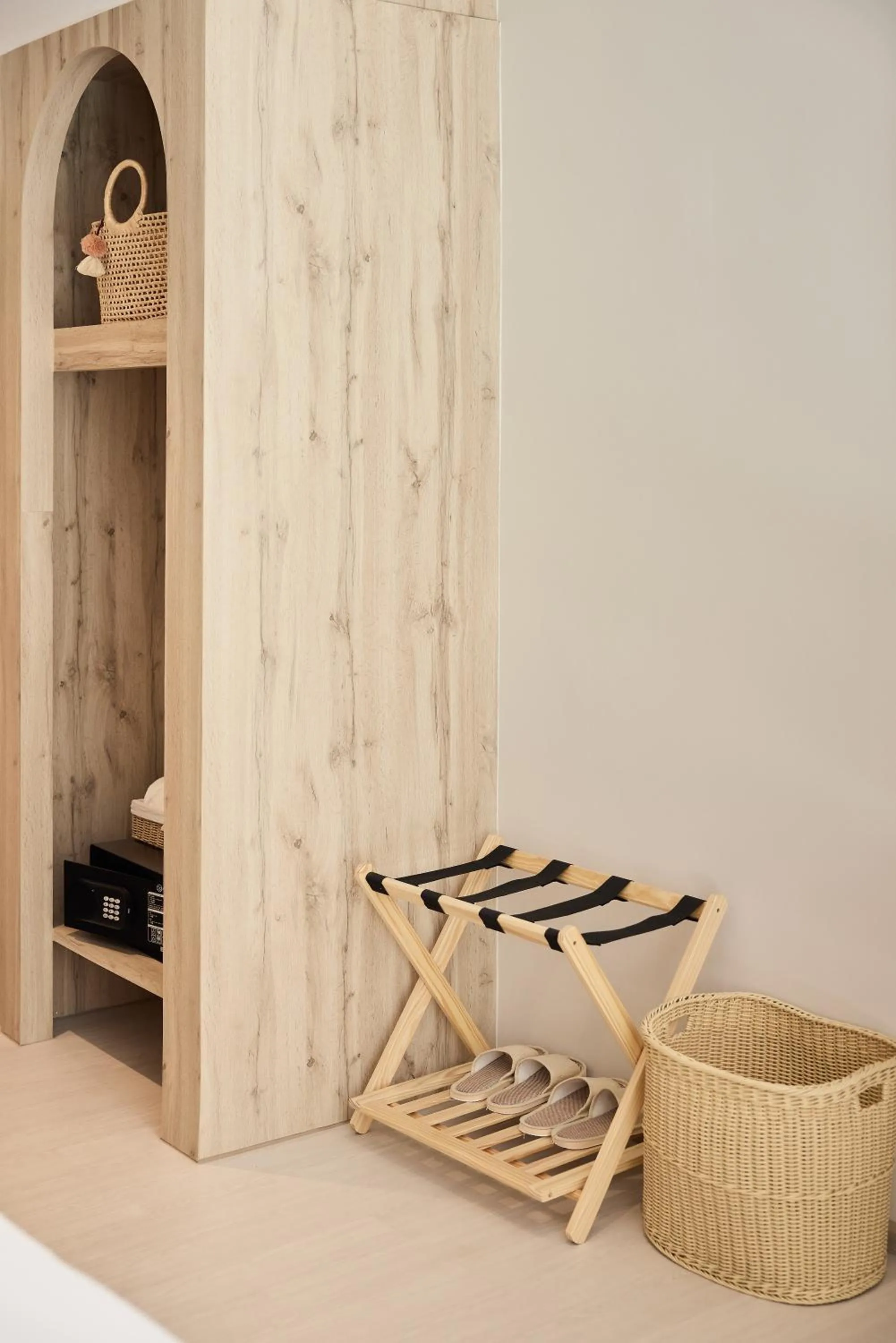 PE-LA Thapae Boutique Hotel