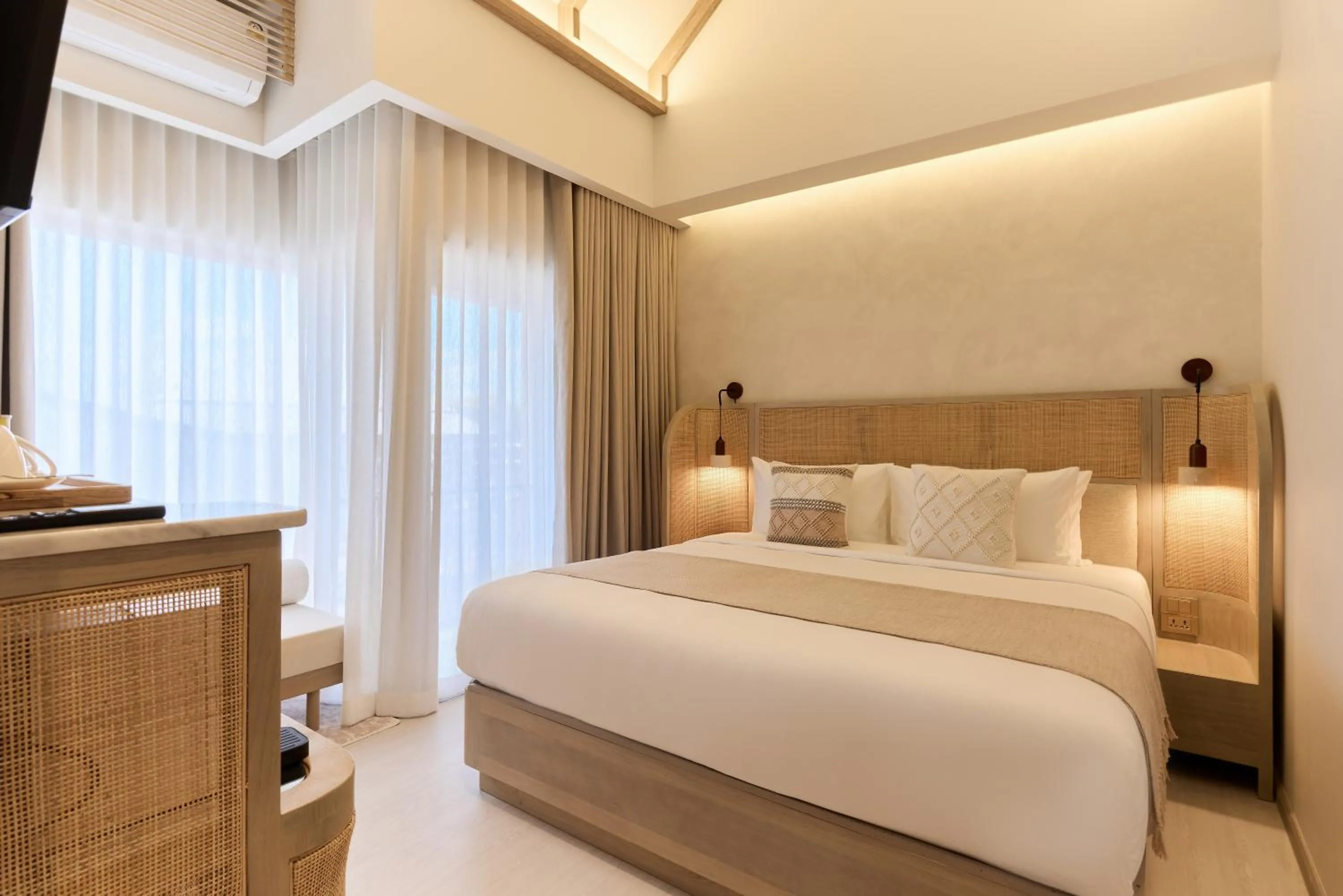 Bed in PE-LA Thapae Boutique Hotel