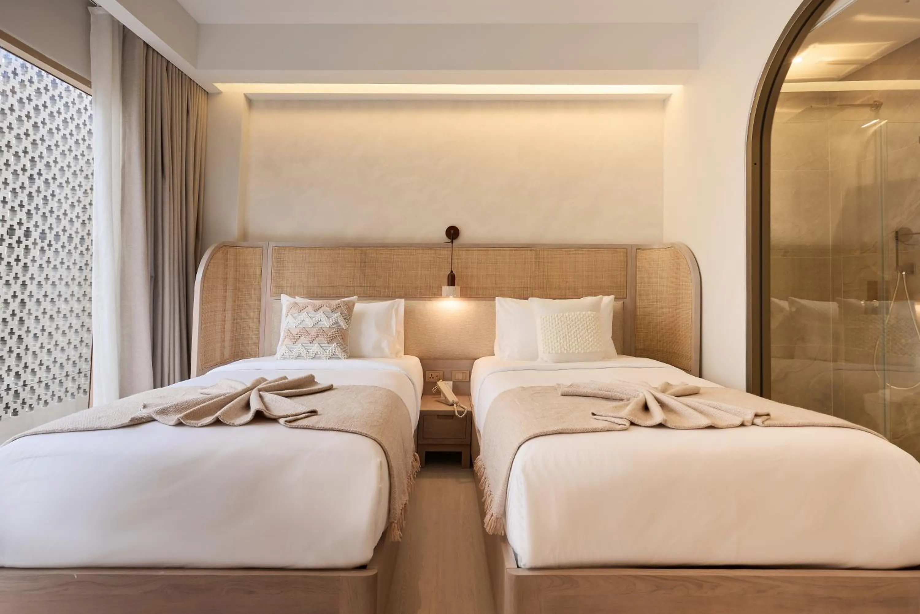 Bed in PE-LA Thapae Boutique Hotel