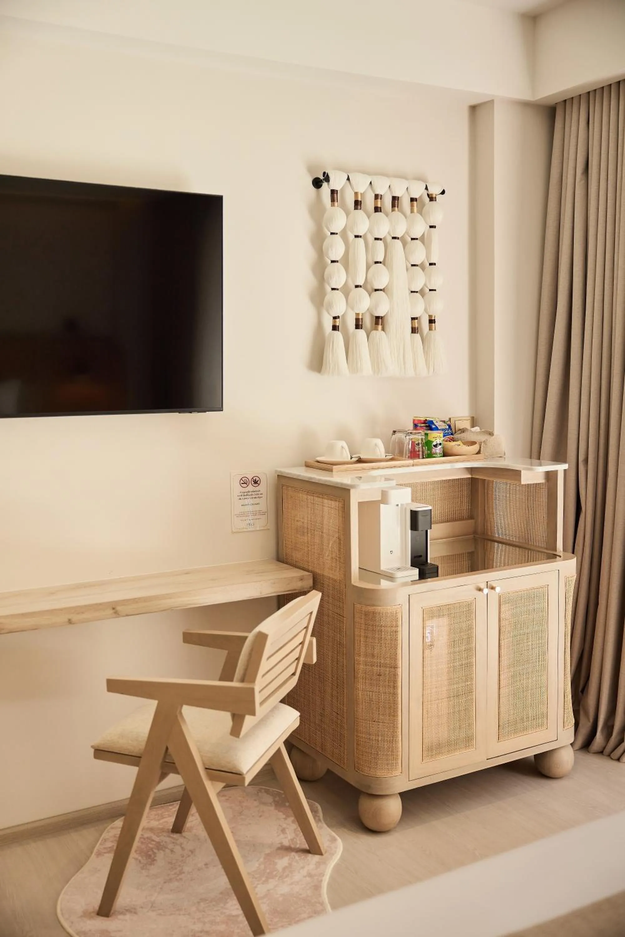PE-LA Thapae Boutique Hotel