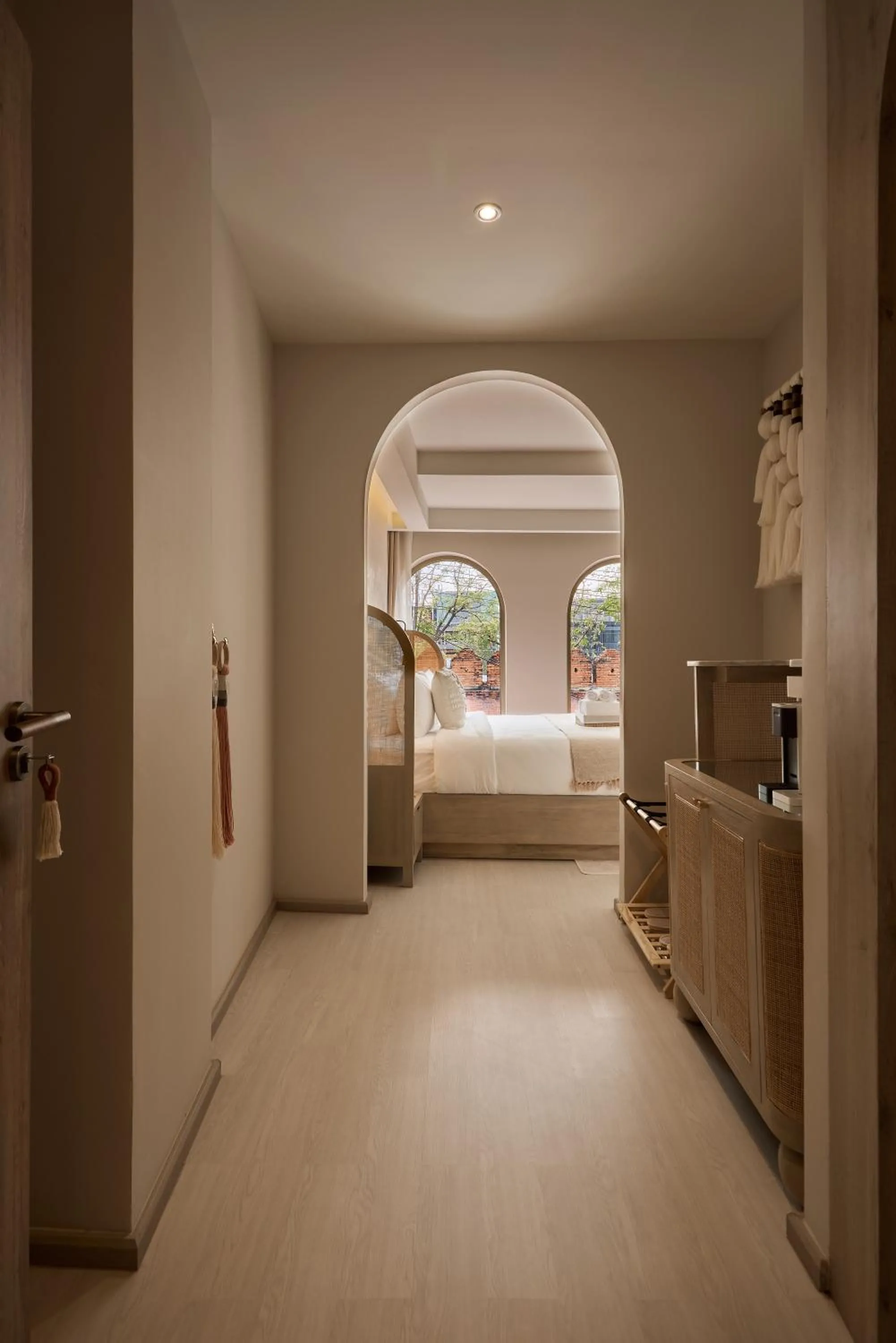 Bed in PE-LA Thapae Boutique Hotel
