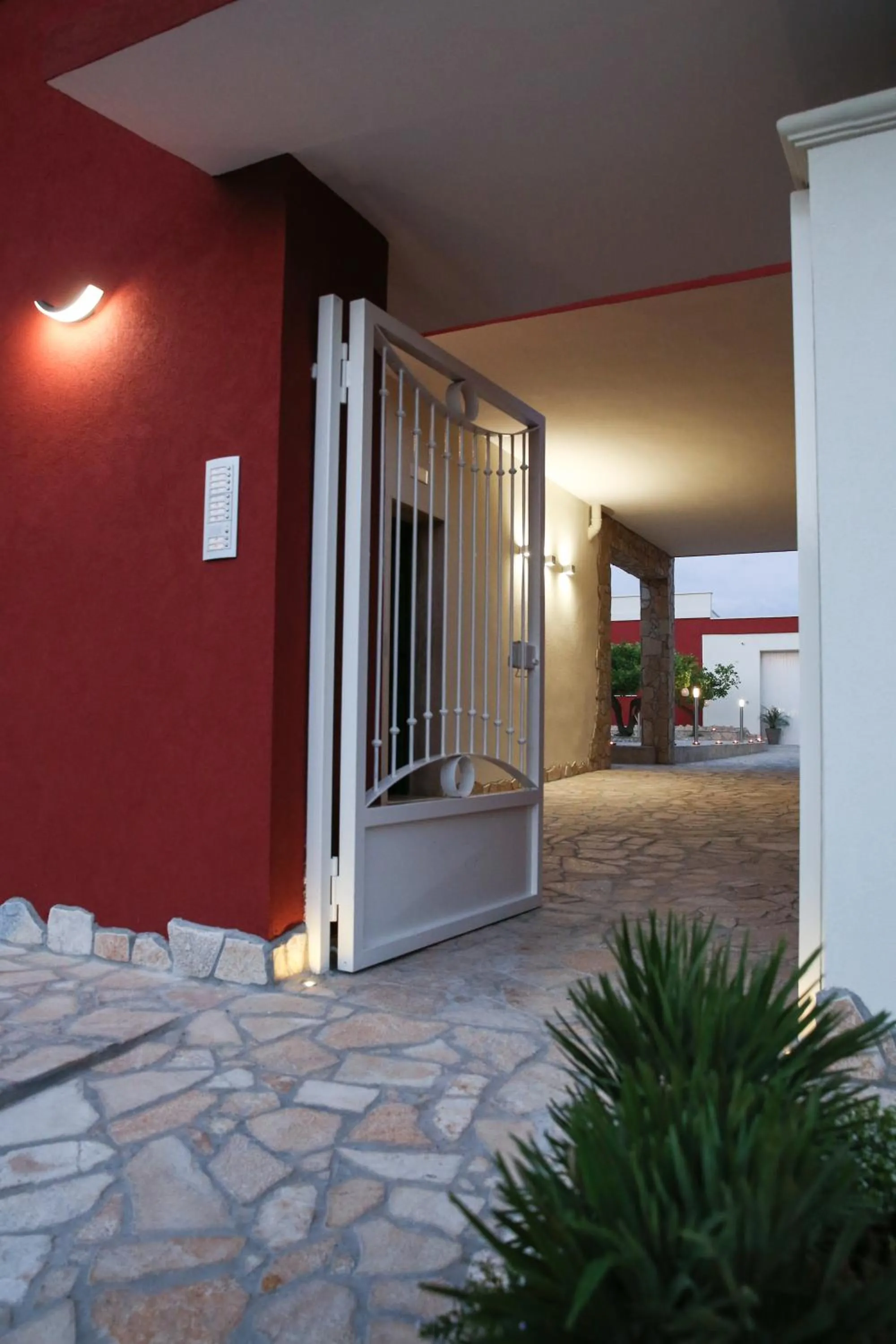 Facade/entrance in Bhagya