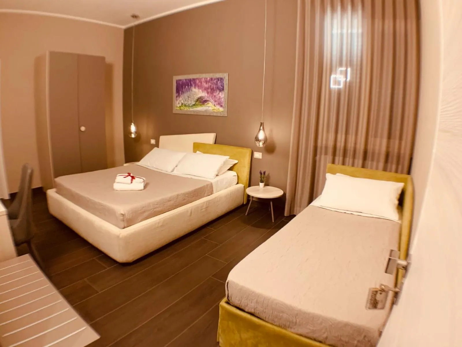 Photo of the whole room, Bed in Bhagya