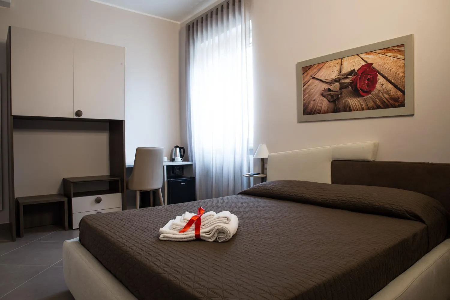 Bedroom, Bed in Bhagya