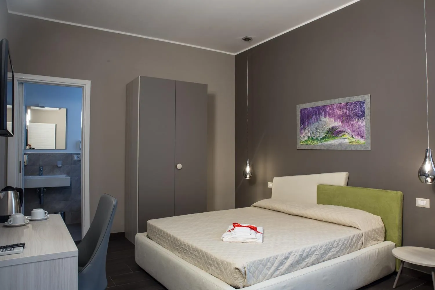 Bedroom, Bed in Bhagya