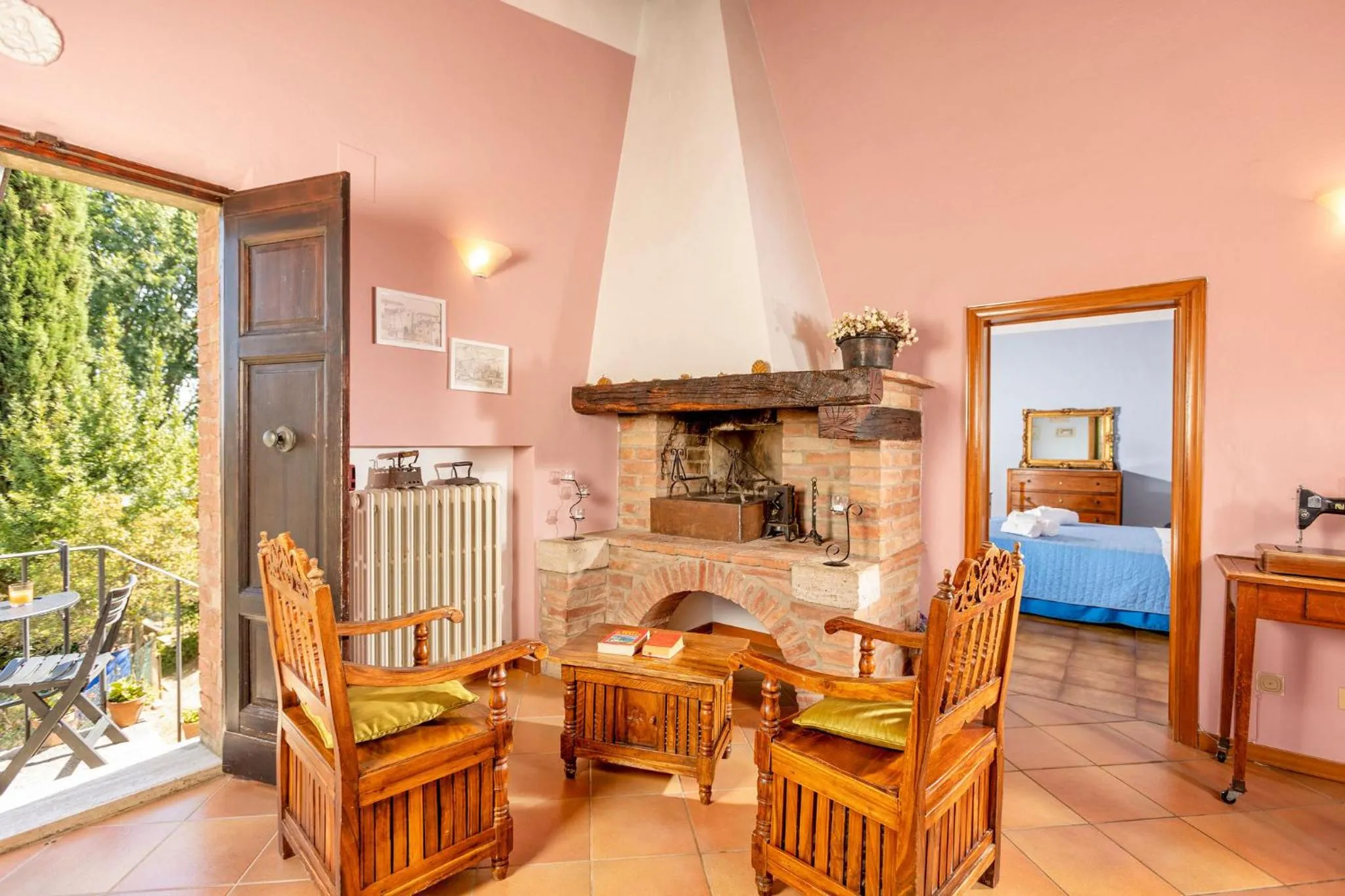 fireplace in L'Angolino di Martiena, amazing view in Montepulciano