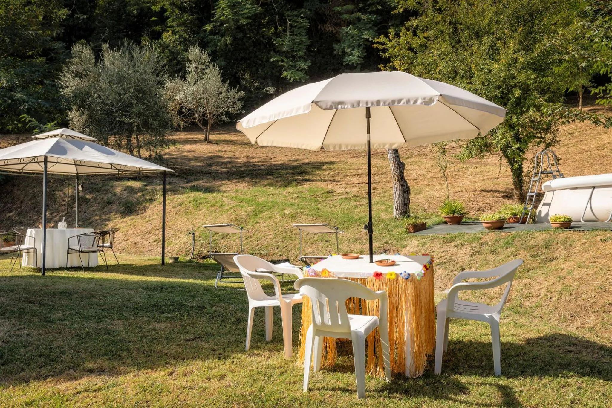 Garden in L'Angolino di Martiena, amazing view in Montepulciano