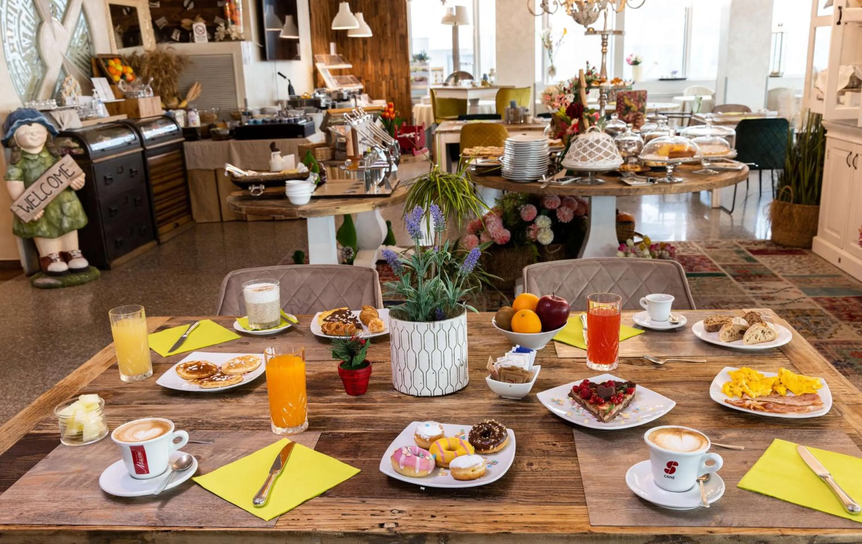 Breakfast in Best Western Maison B Hotel