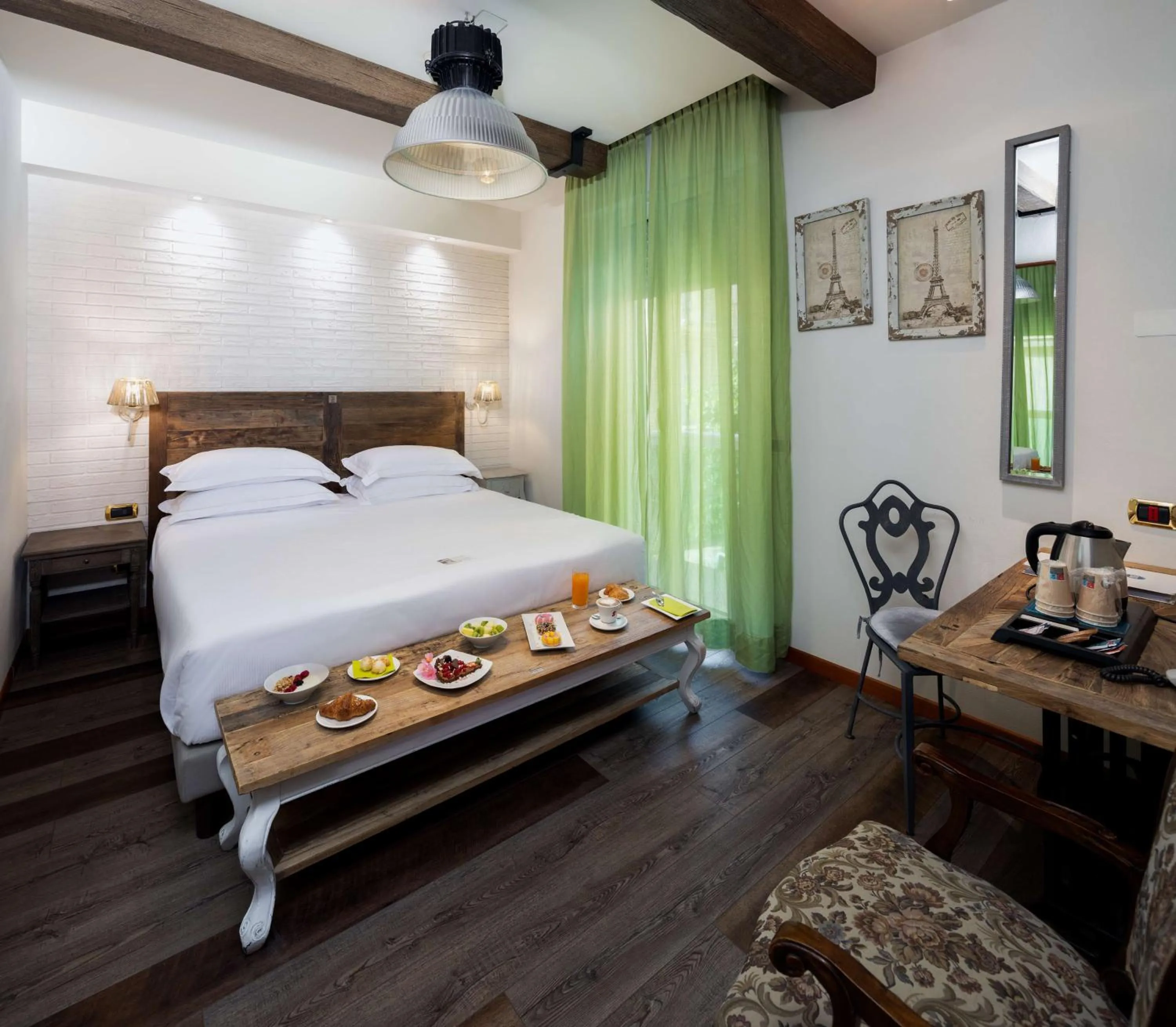 Bedroom, Bed in Best Western Maison B Hotel