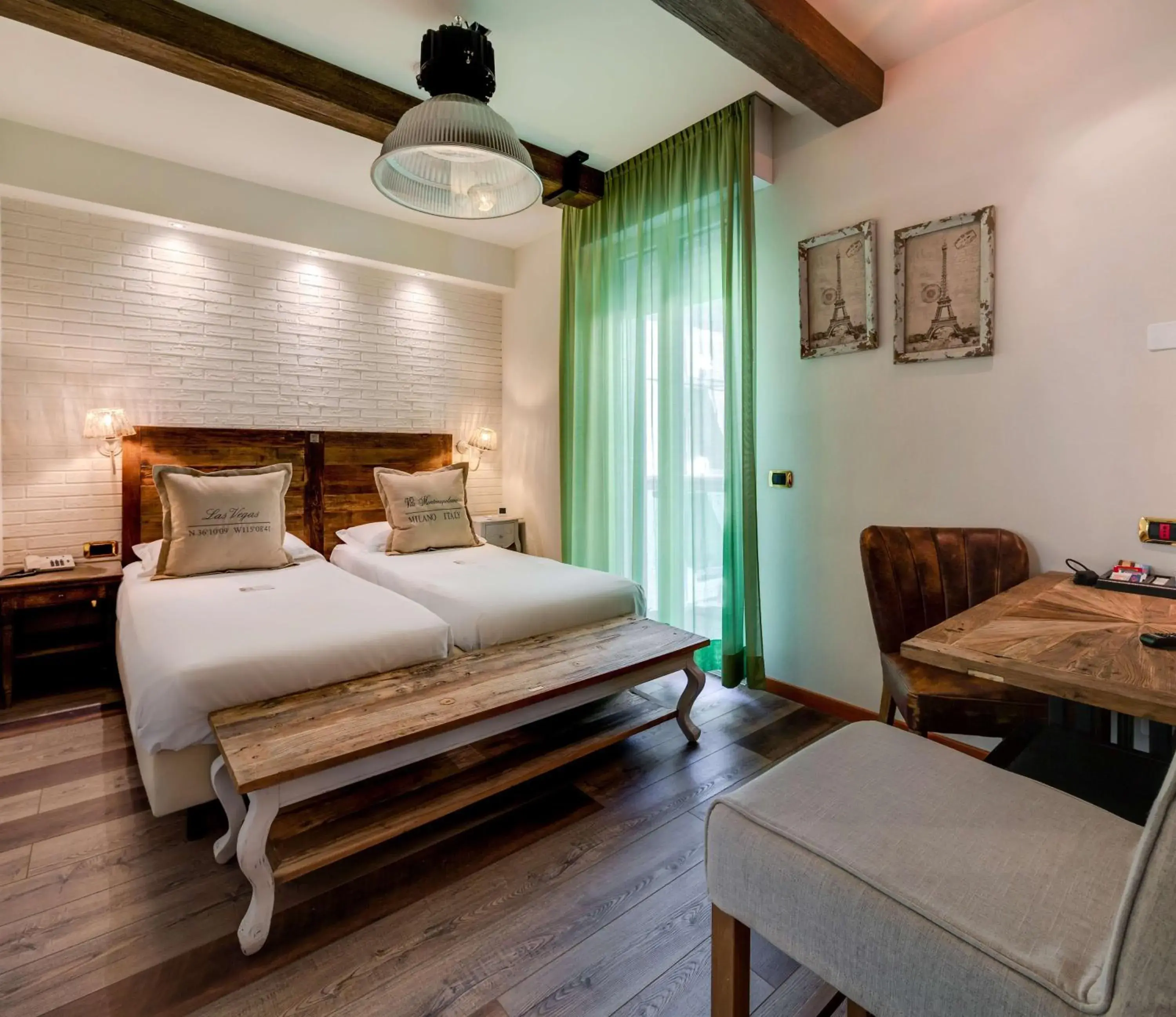 Comfort King Room with Balcony - Annex in Best Western Maison B Hotel Comfort King Room with Balcony - Annex in Best Western Maison B Hotel