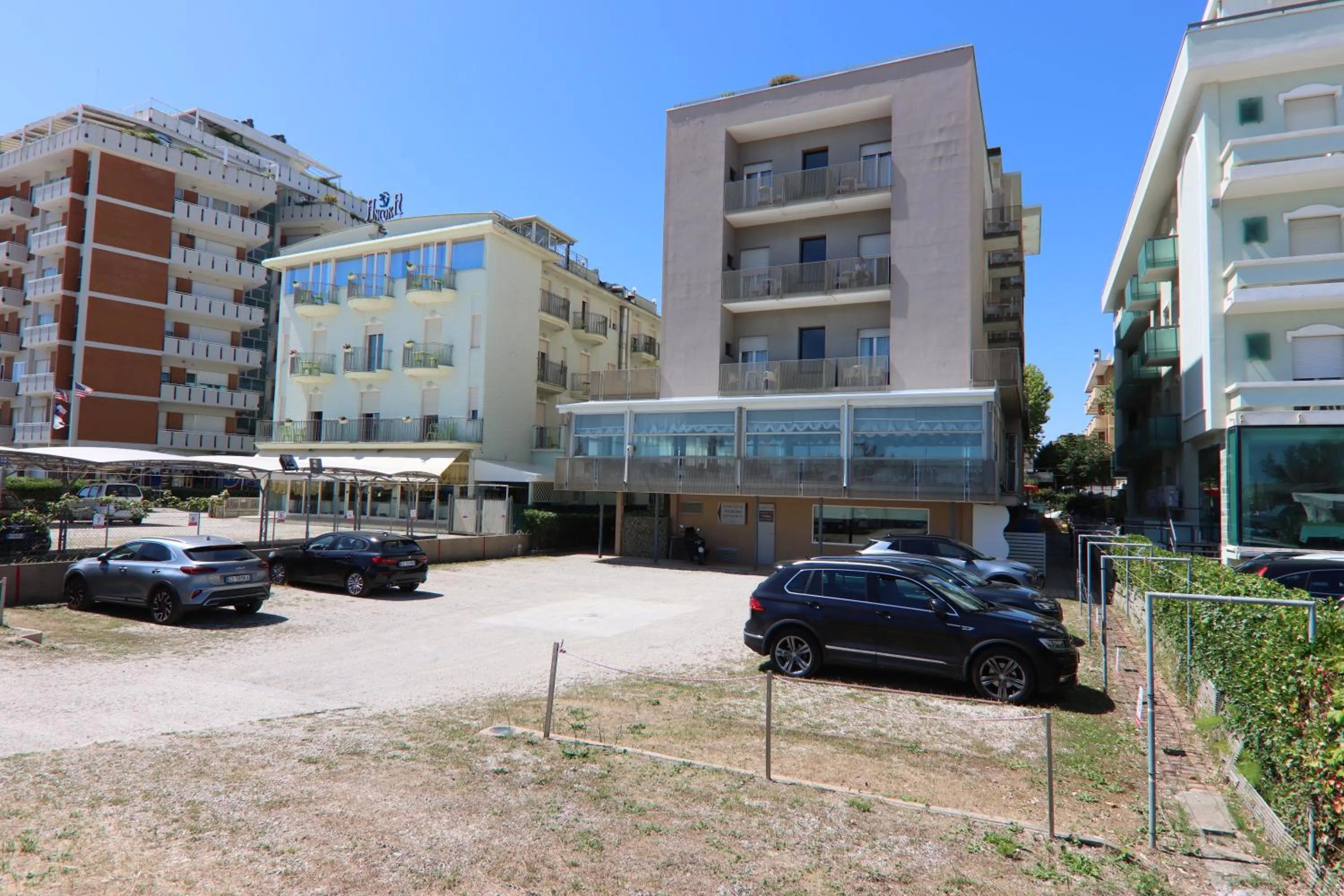 Parking in Hotel Derby