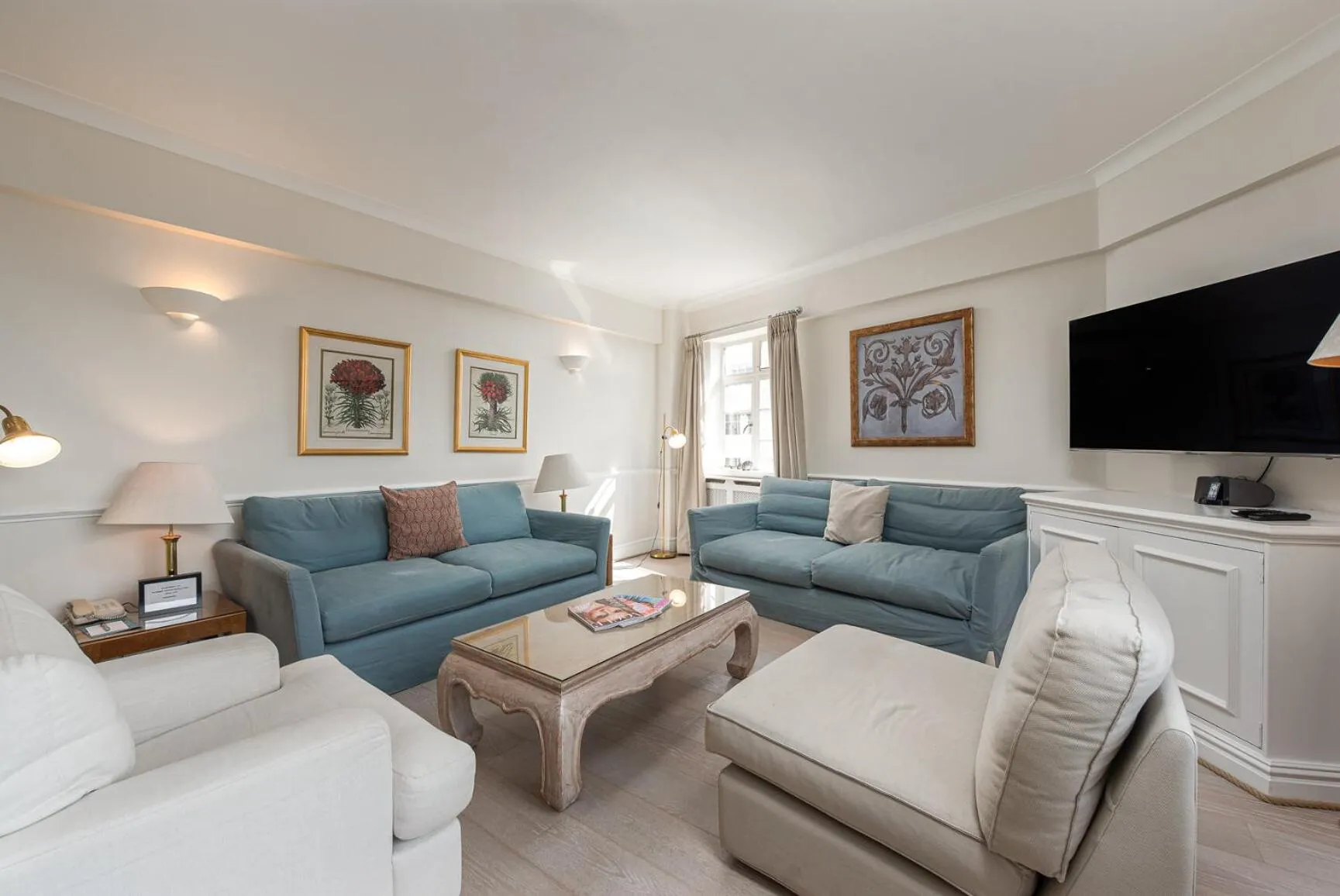 Living room in Nell Gwynn House