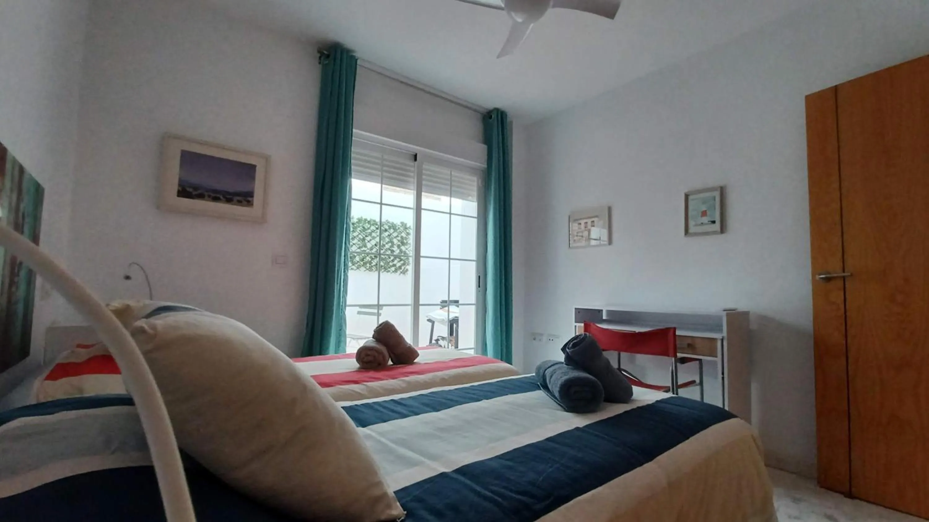 Patio, Bed in El Mirador "Lujo para 6 personas"