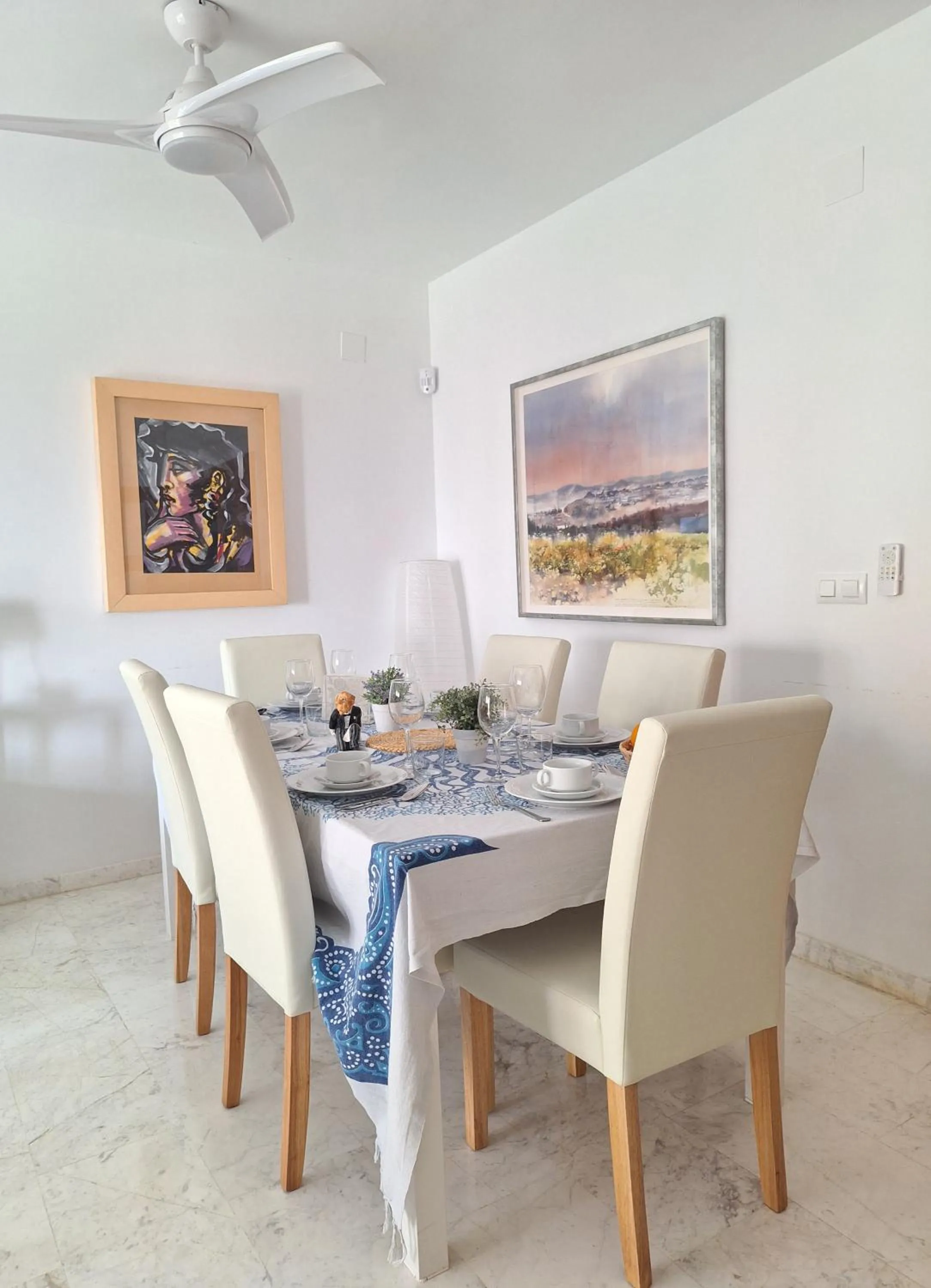 Dining area in El Mirador "Lujo para 6 personas"
