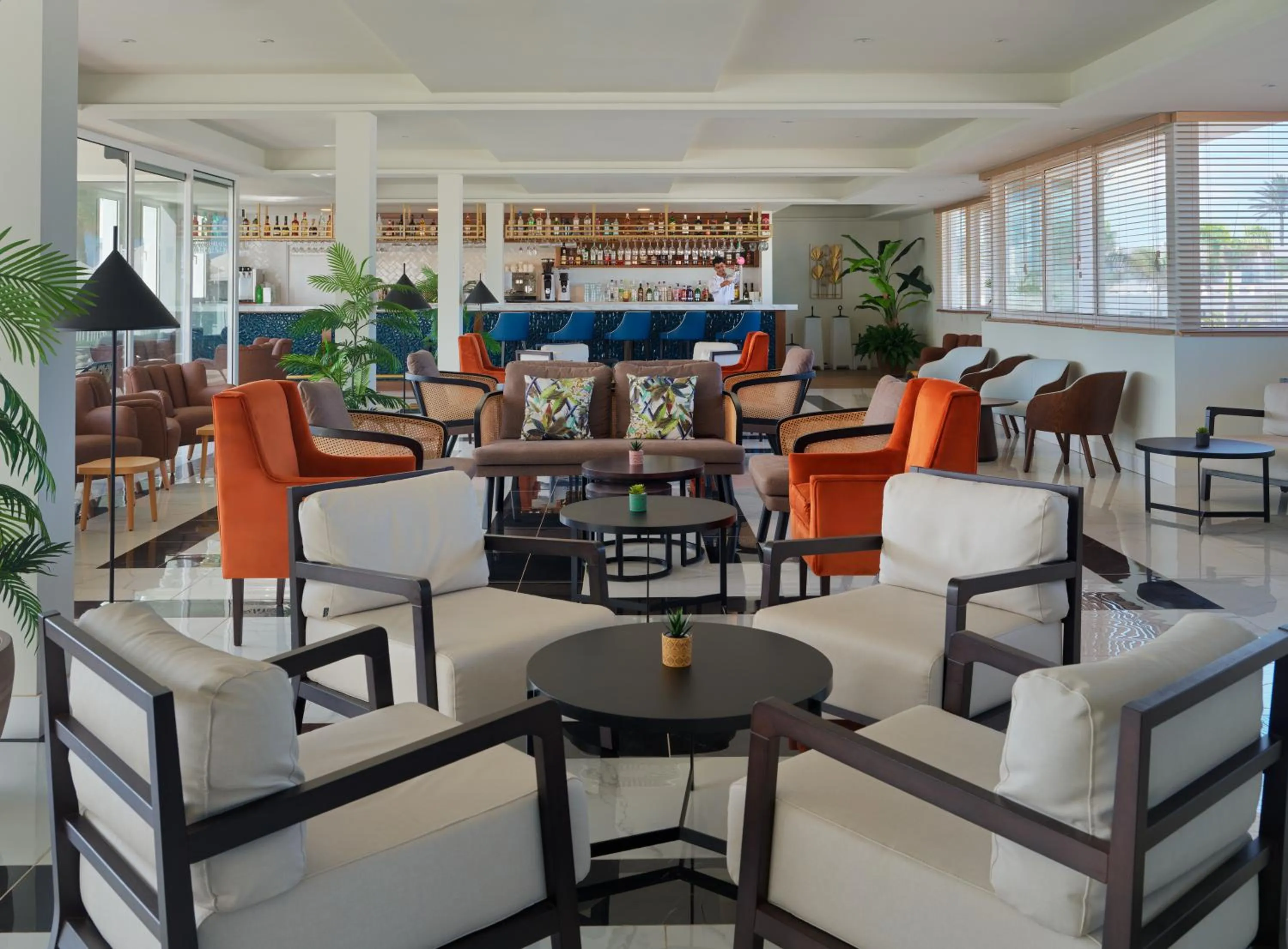 Lounge or bar in H10 Ocean Suites