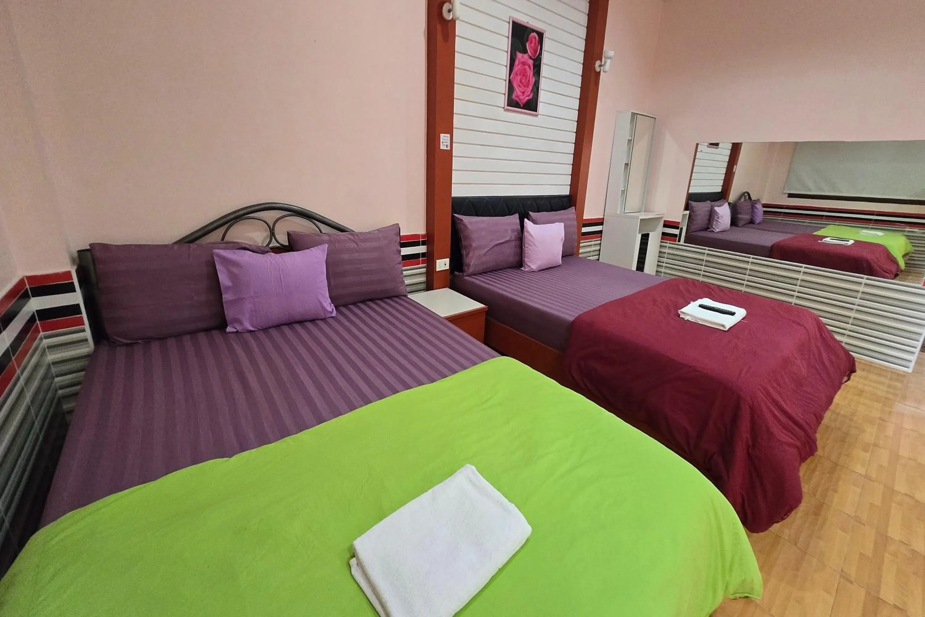 Bedroom, Bed in KhiangLe Resort 1