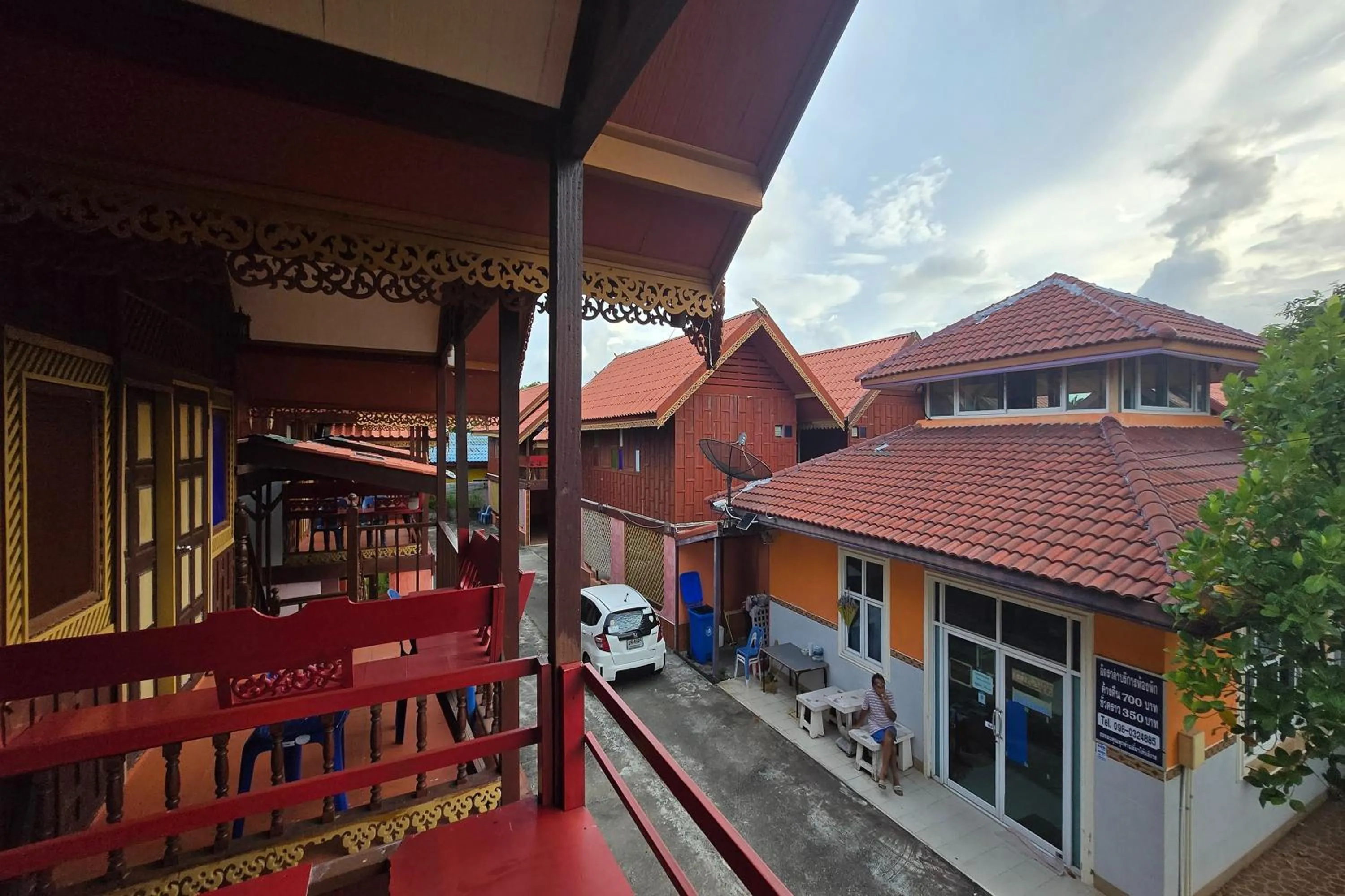 Property building in Ruean Mai KhiangLe Songkhla