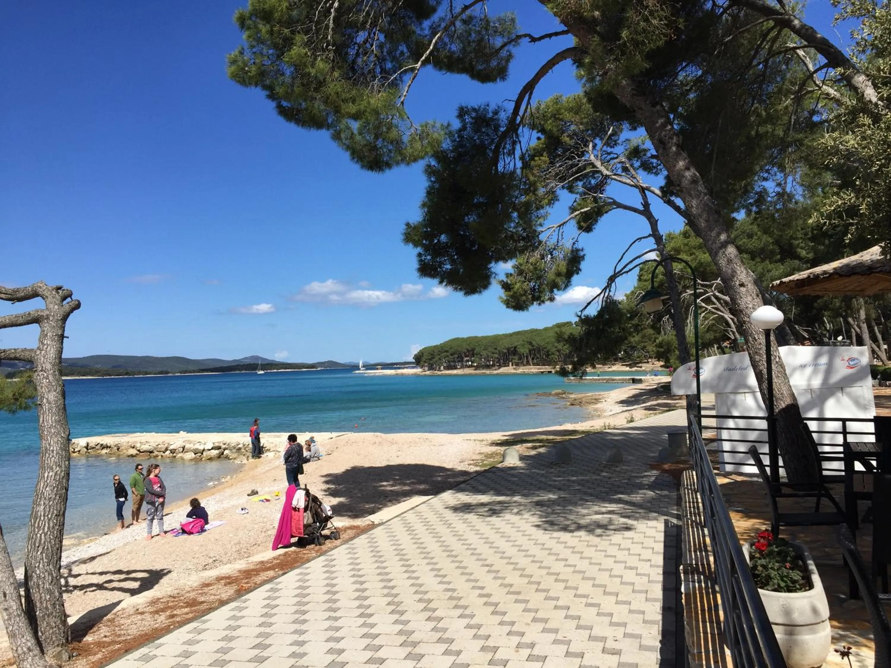 Beach in Sunny Home Soline