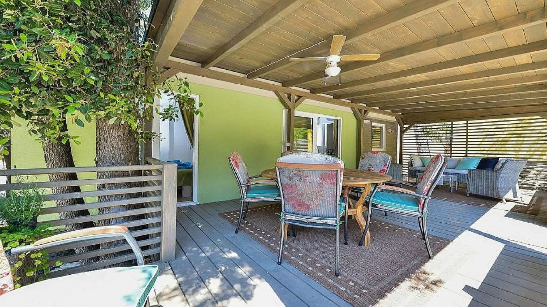 Balcony/Terrace in Sunny Home Soline