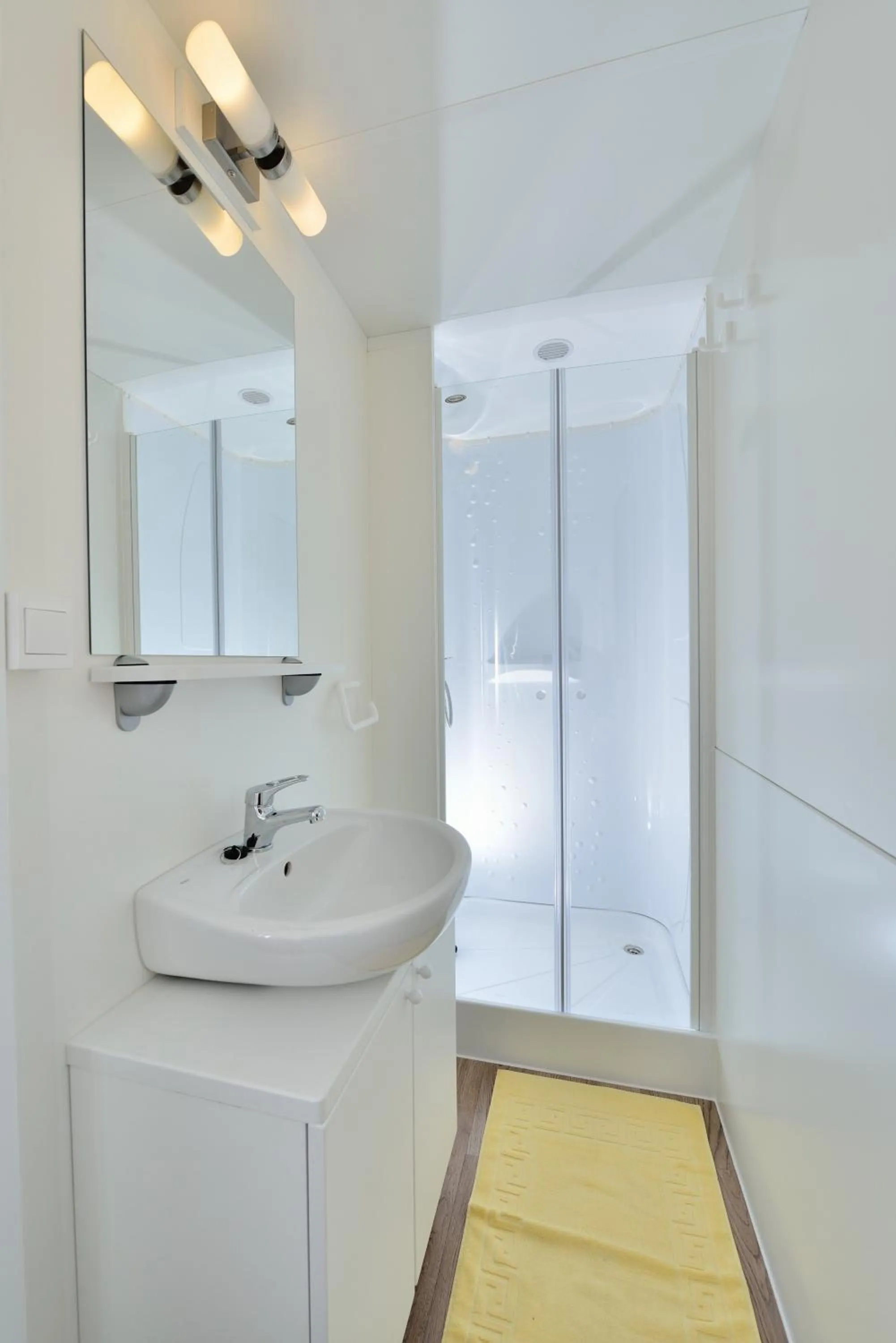 Bathroom in Sunny Home Soline