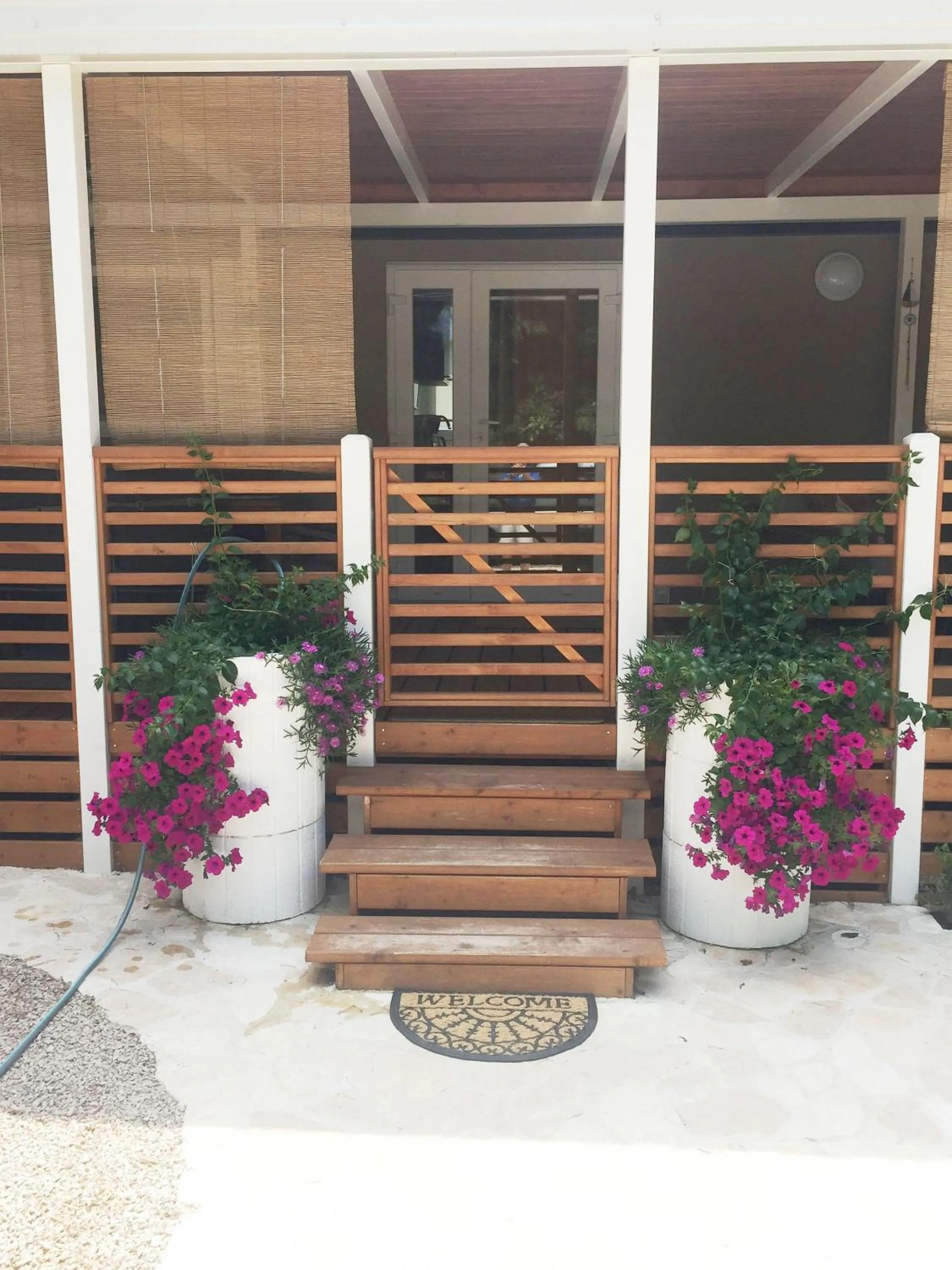 Facade/entrance in Sunny Home Soline