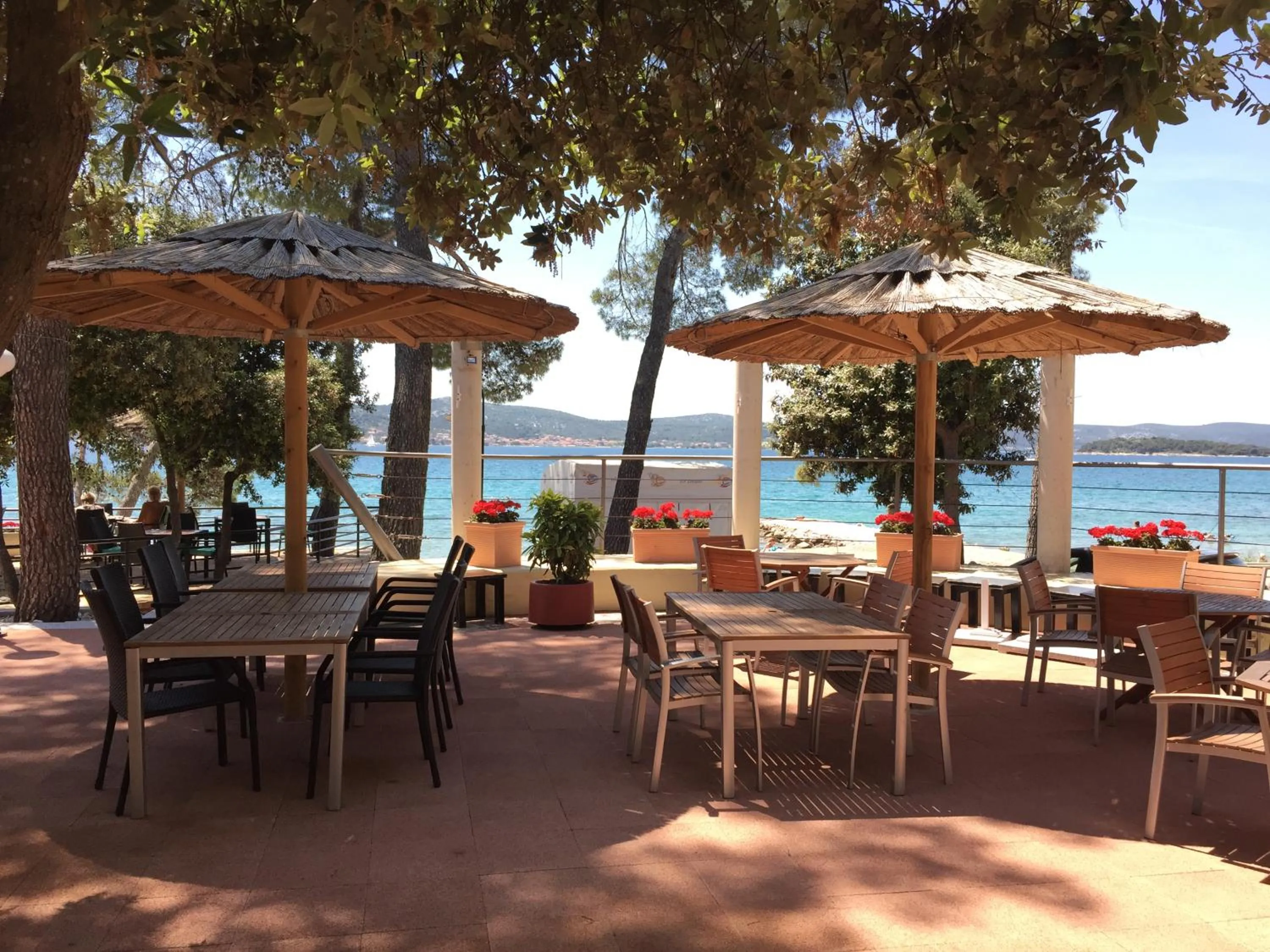 Restaurant/places to eat in Sunny Home Soline