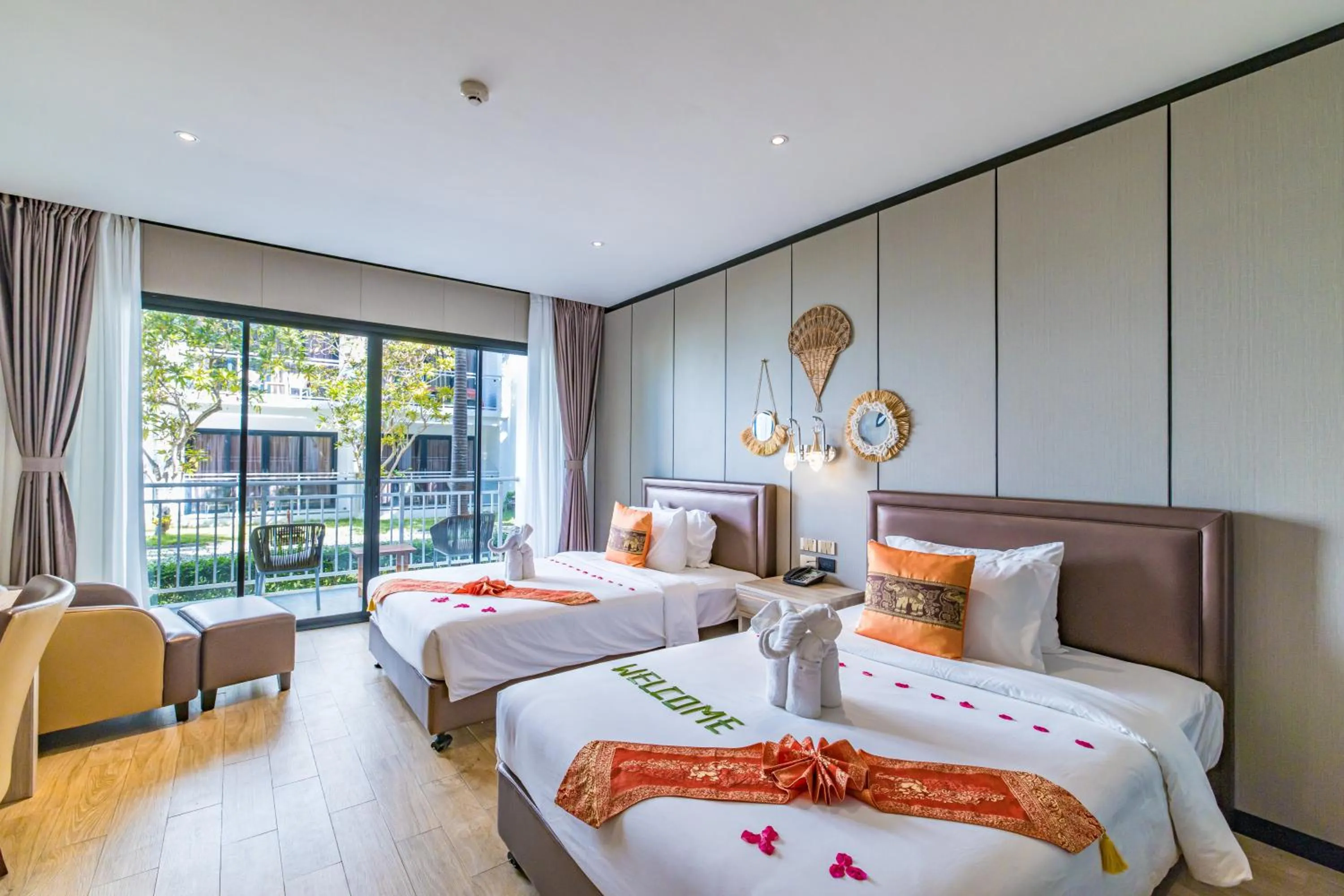 Bed in BJ & Radisson Sea View Hotel