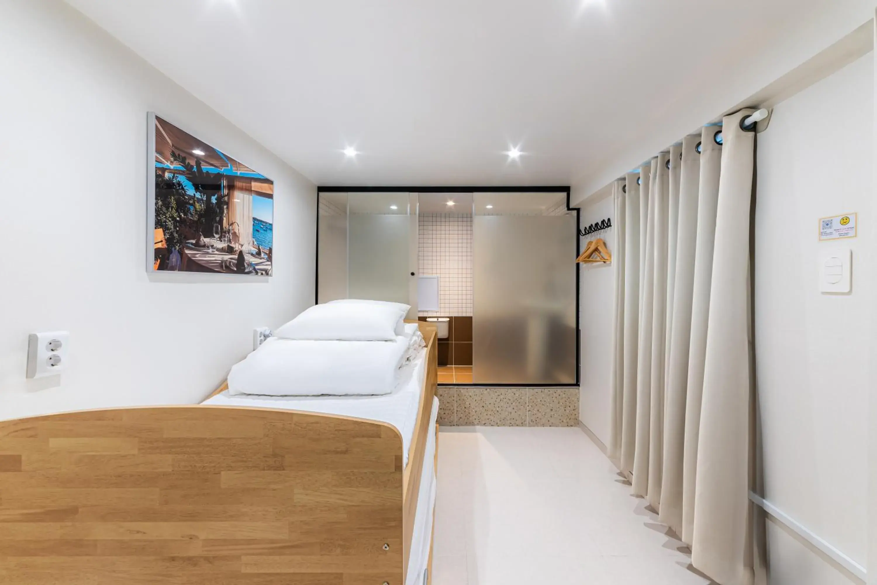 Superior Single Room in Slowon Hongdae Superior Single Room in Slowon Hongdae