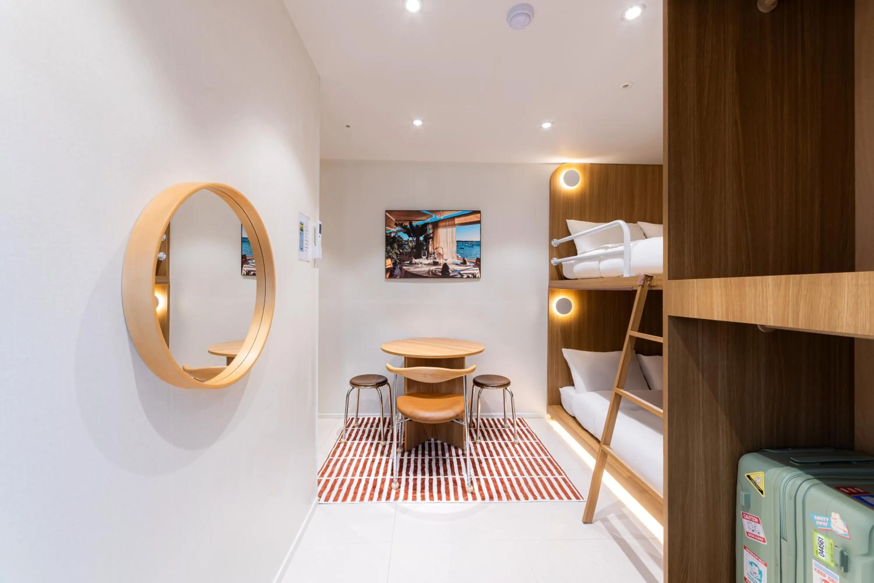 Bedroom, Bed in Slowon Hongdae