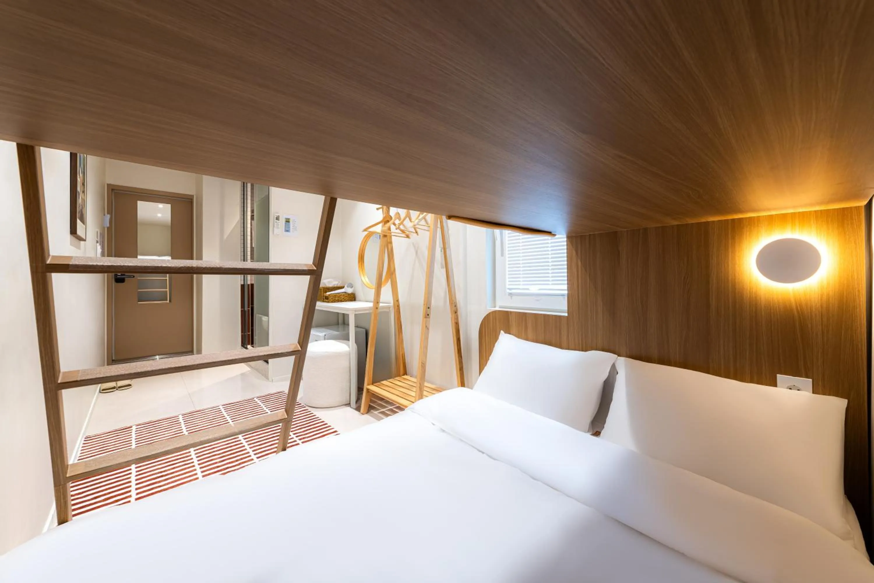 Bed in Slowon Hongdae