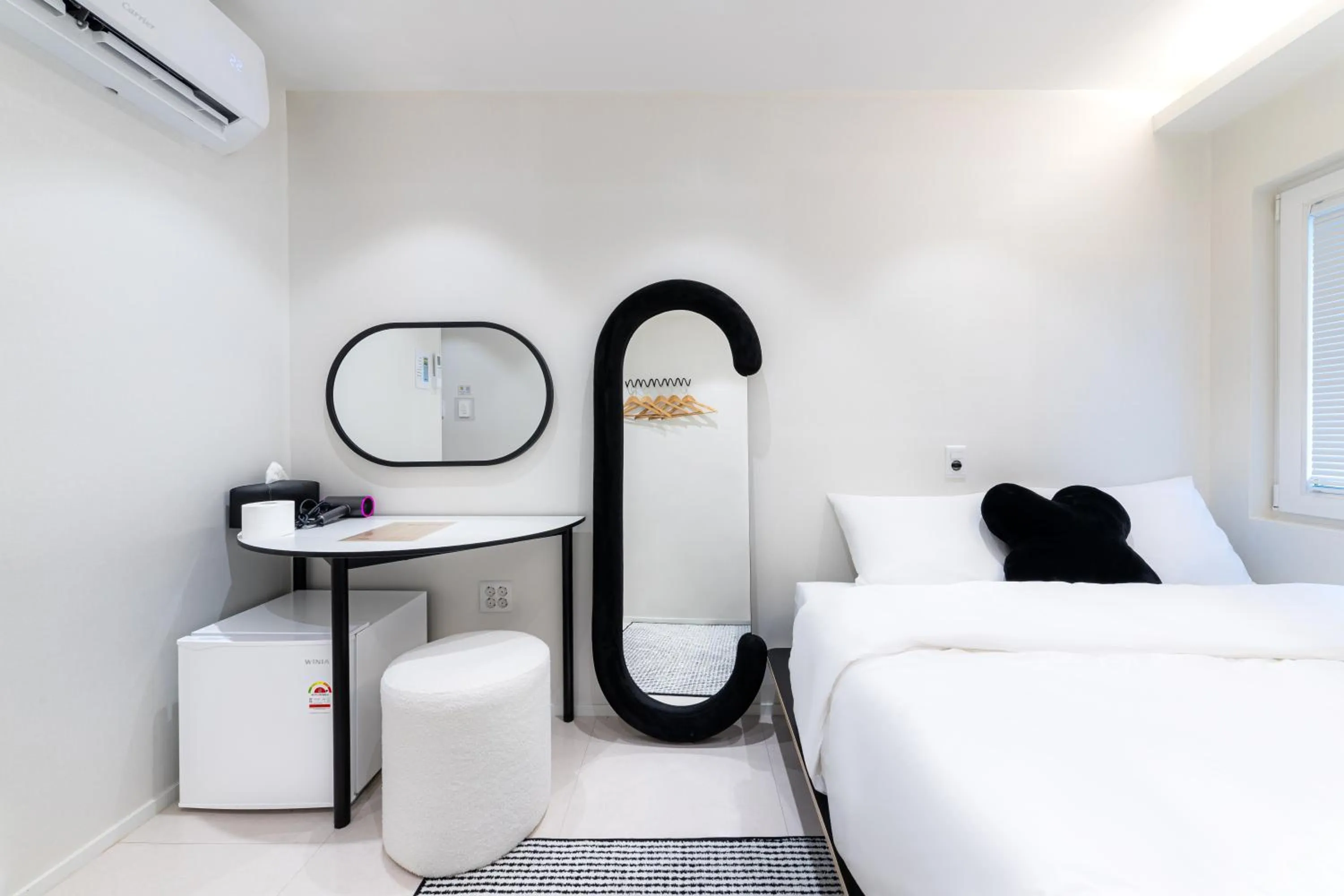 Bed in Slowon Hongdae