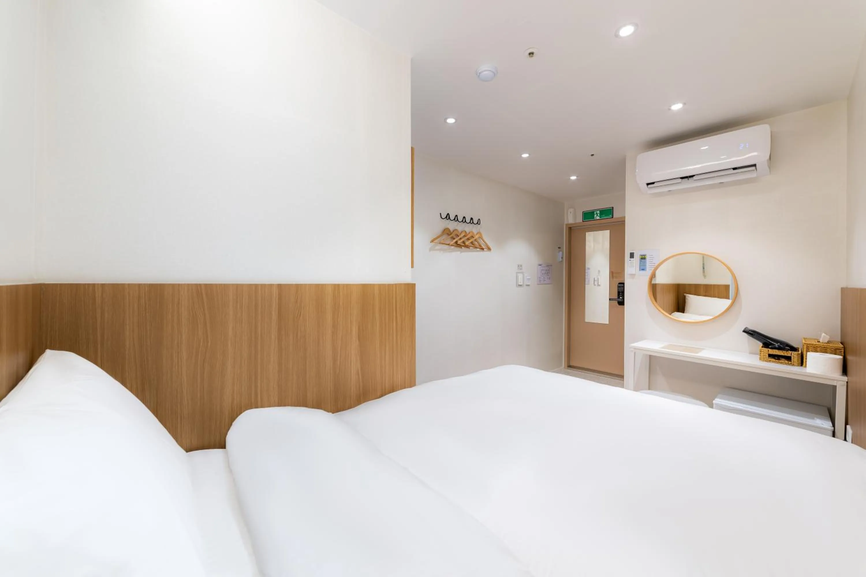 Bed in Slowon Hongdae