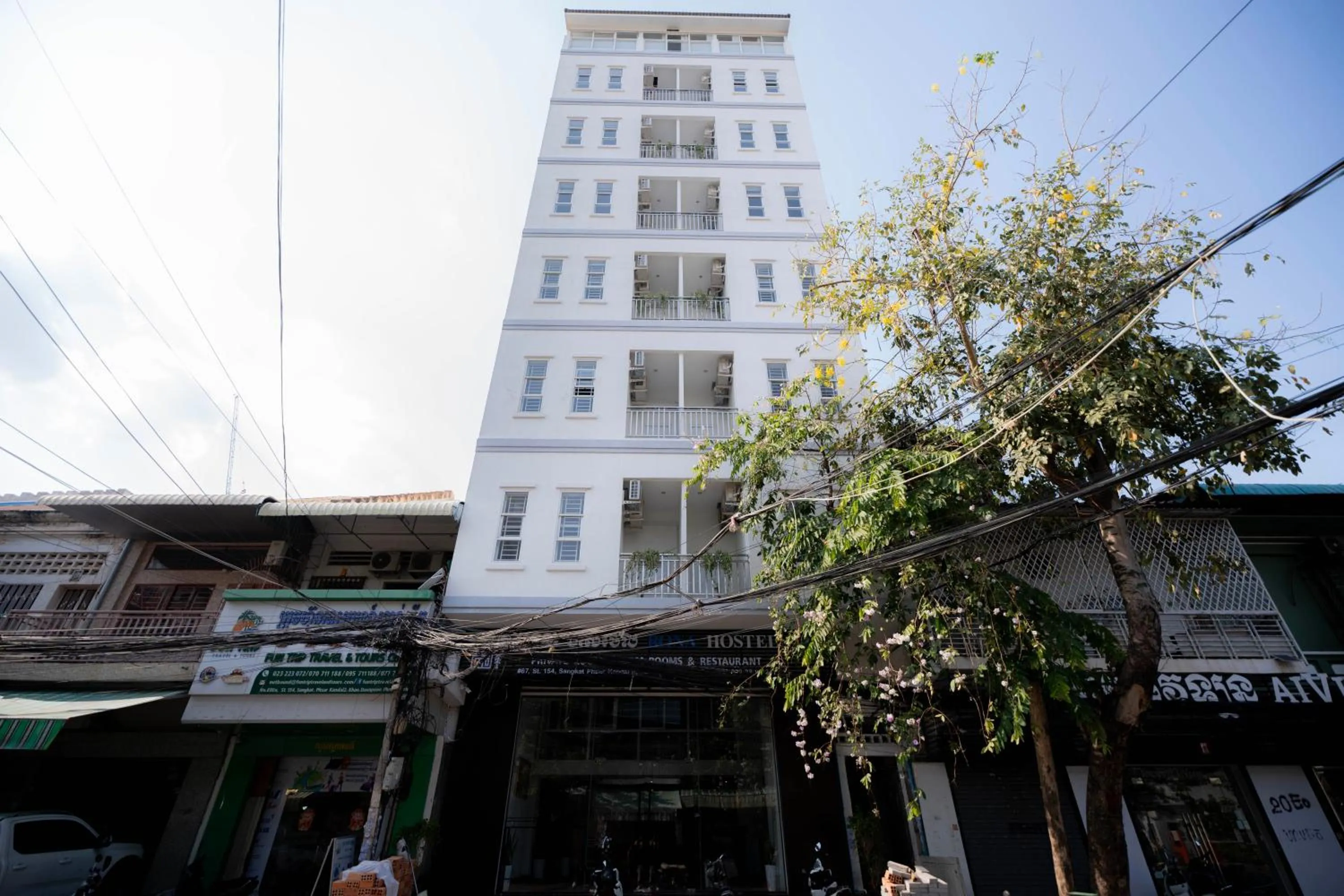 Property building in Bona Hotel