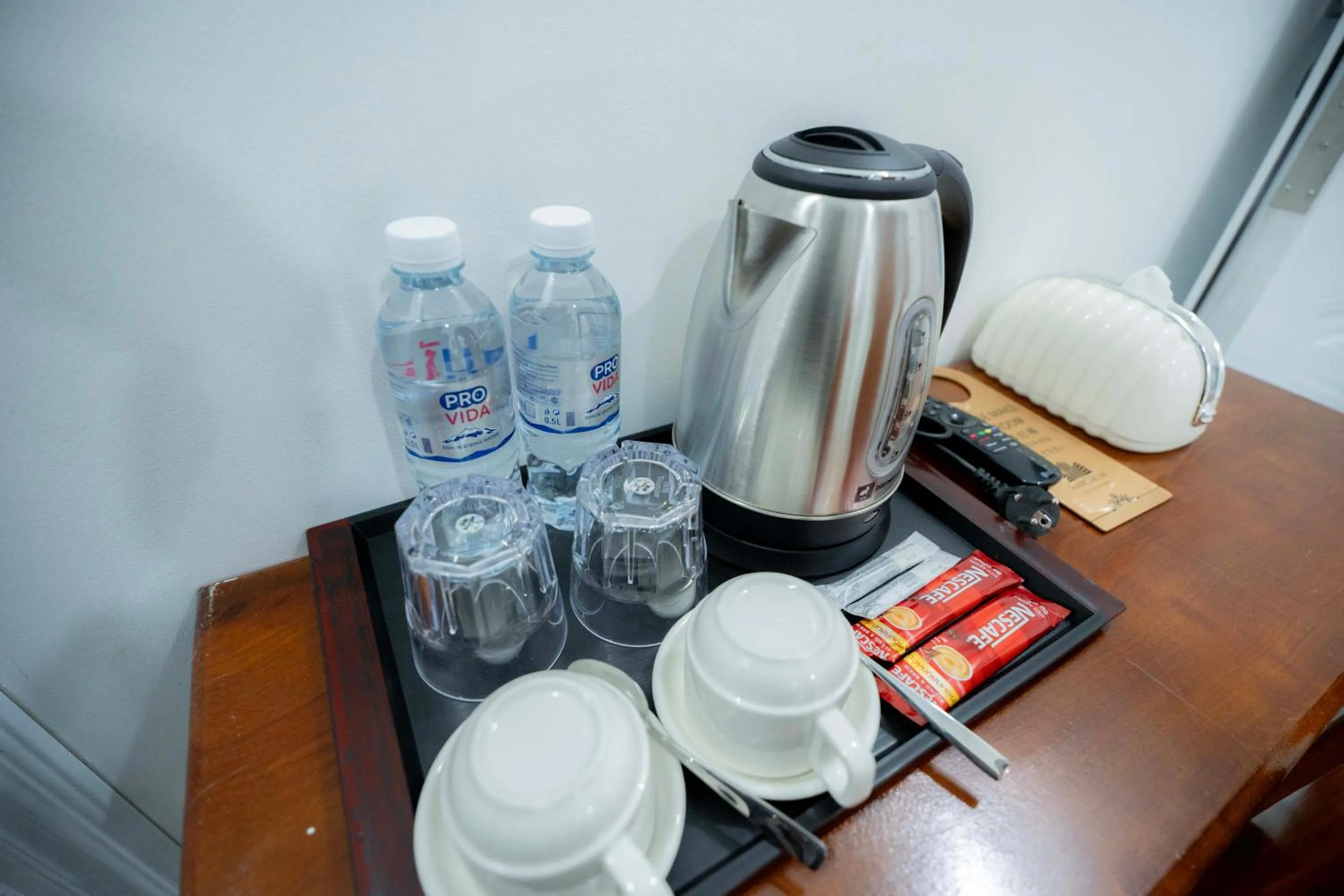 Coffee/tea facilities in Bona Hotel