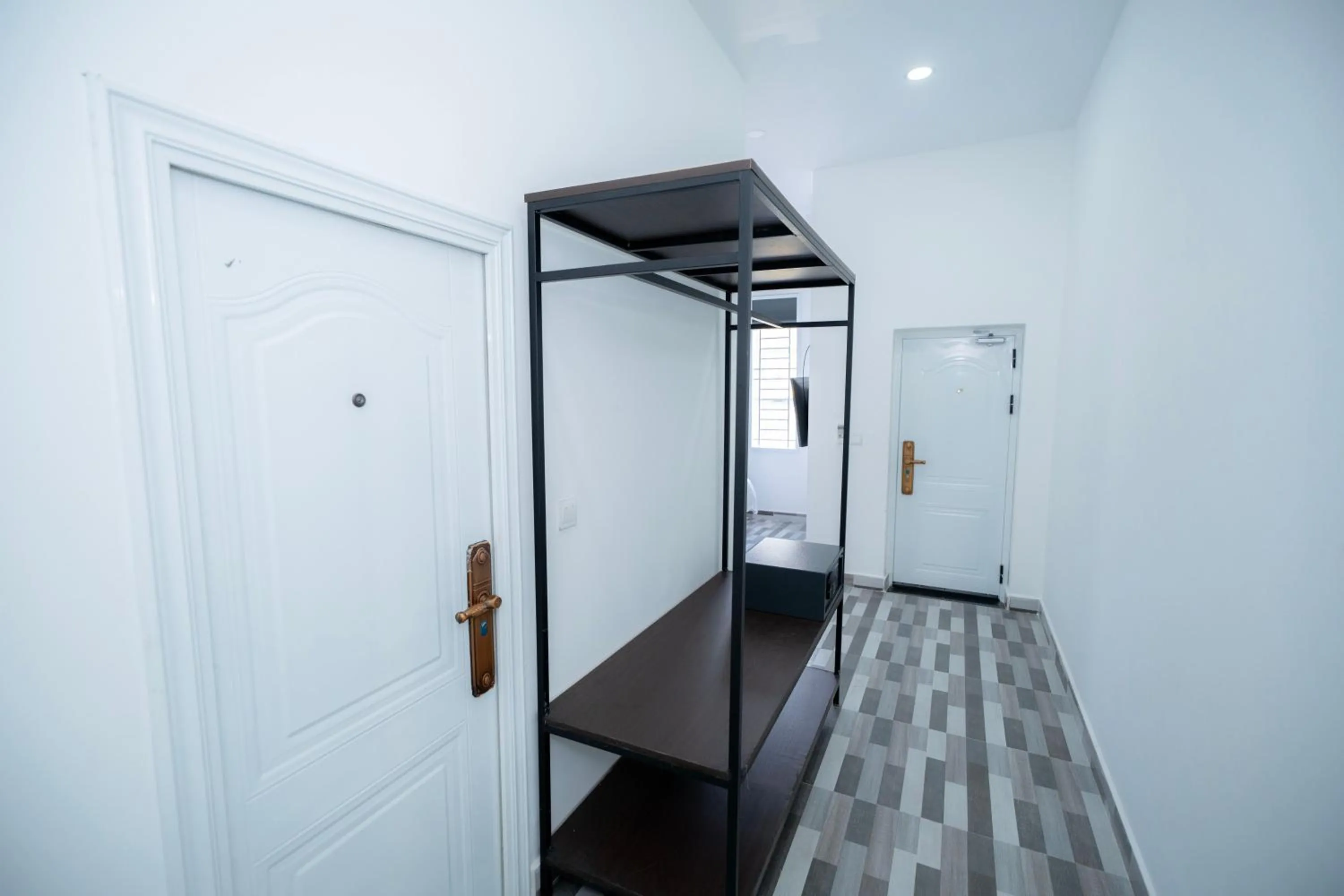 wardrobe in Bona Hotel