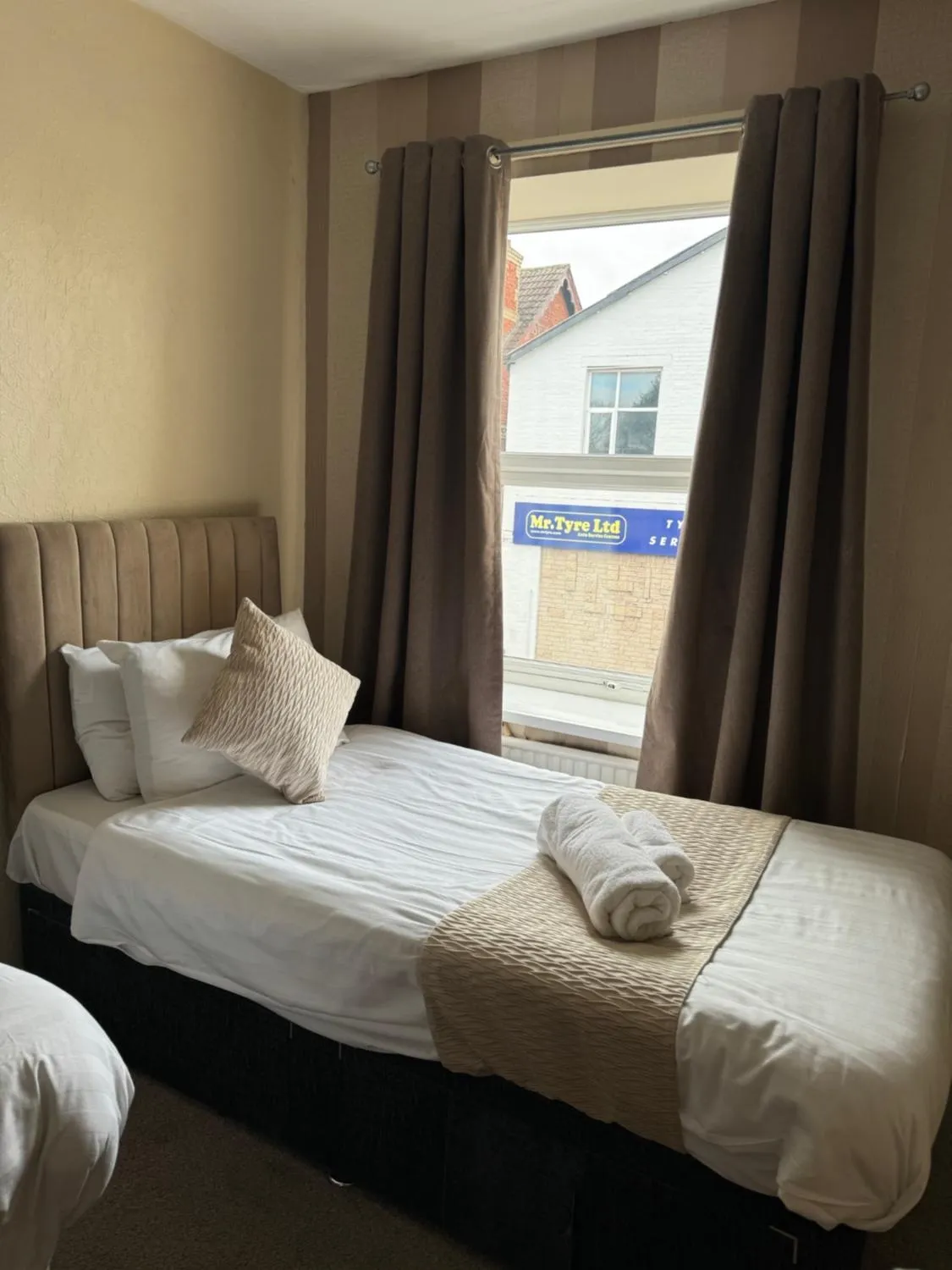 Bedroom, Bed in The Station Hotel