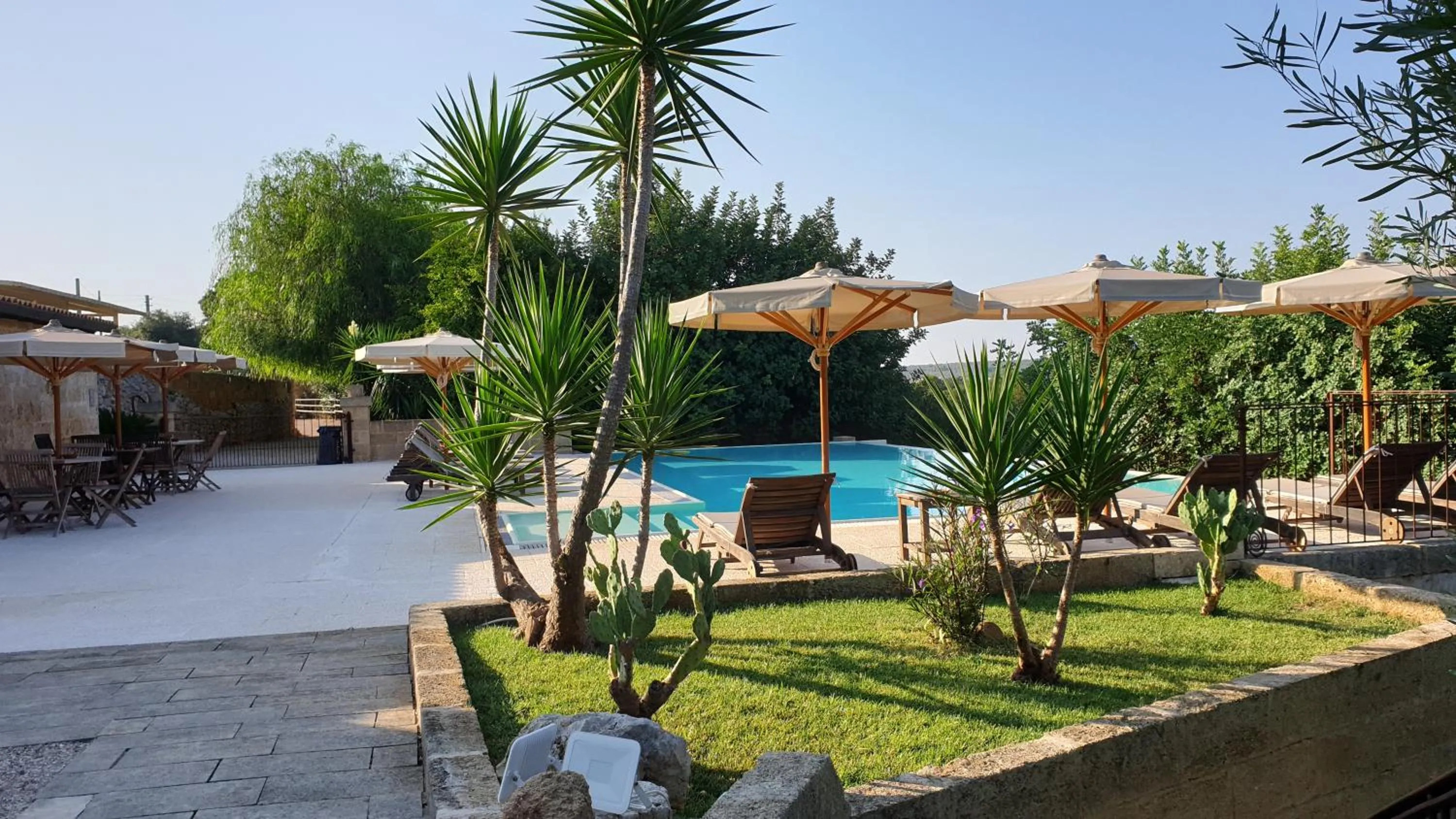 Garden in Antica Masseria Pescu