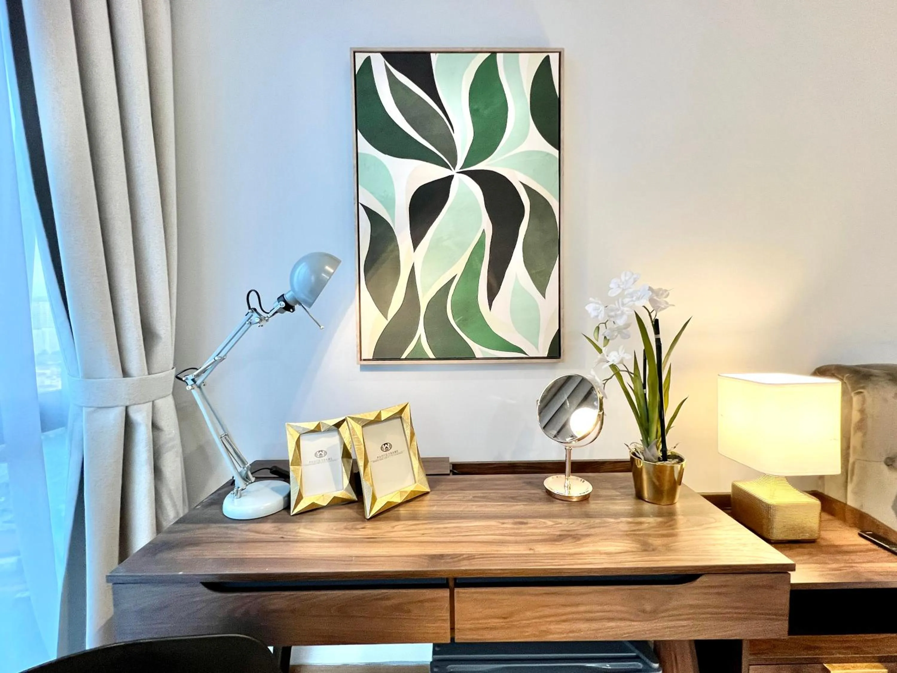 The Luxe by Infinitum Suites