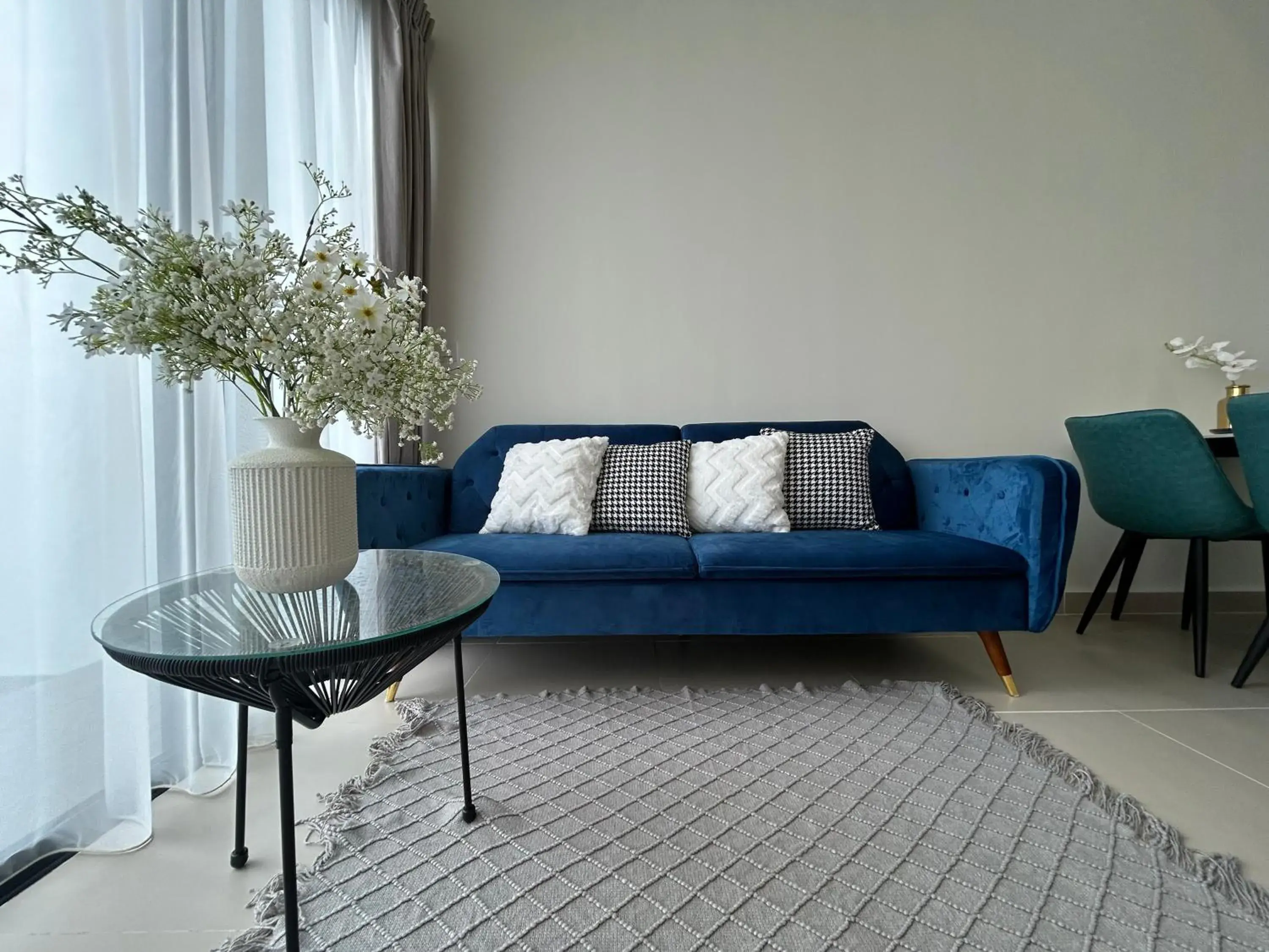 One-Bedroom Apartment with Balcony in The Luxe by Infinitum Suites One-Bedroom Apartment with Balcony in The Luxe by Infinitum Suites