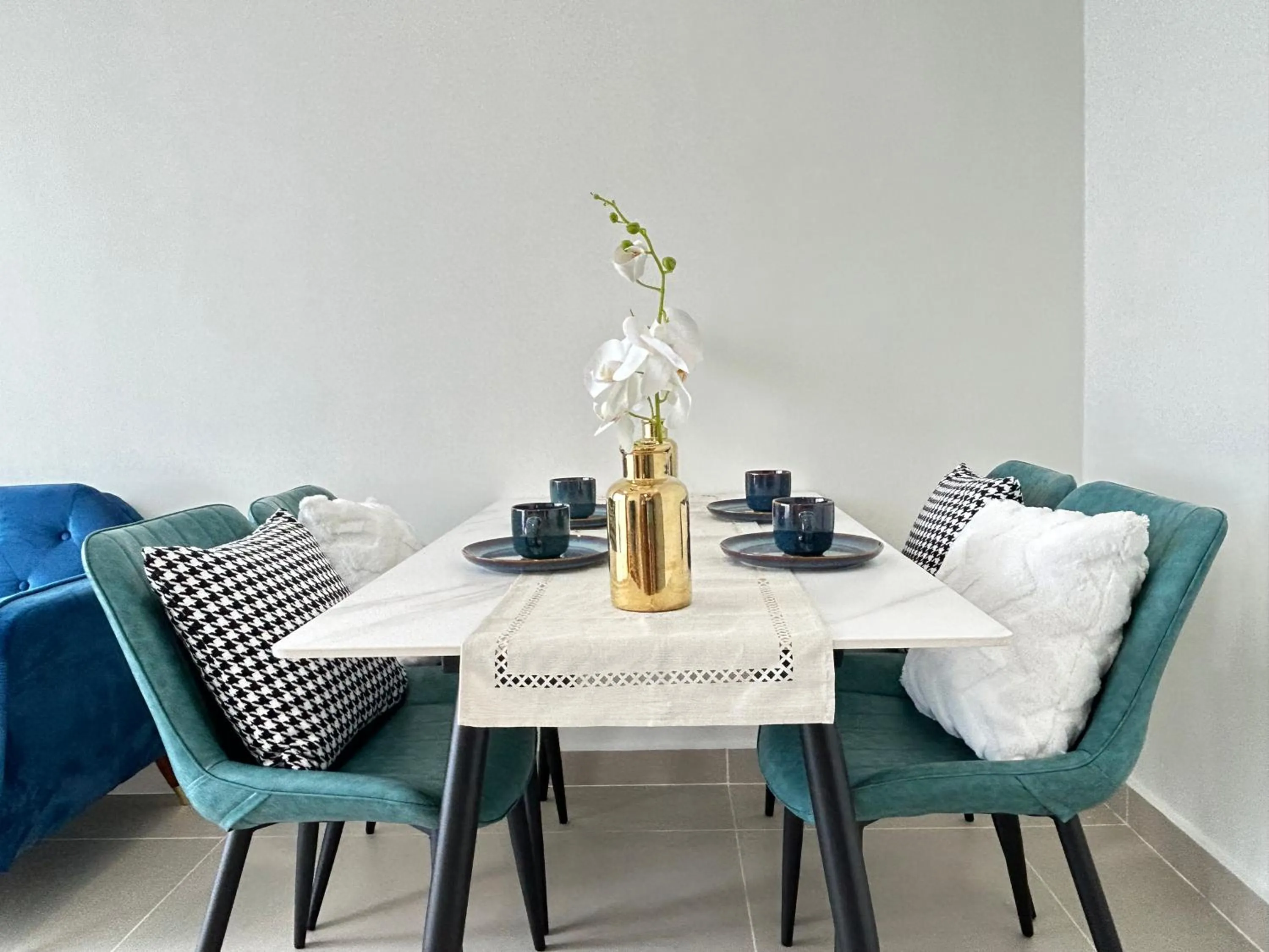 The Luxe by Infinitum Suites