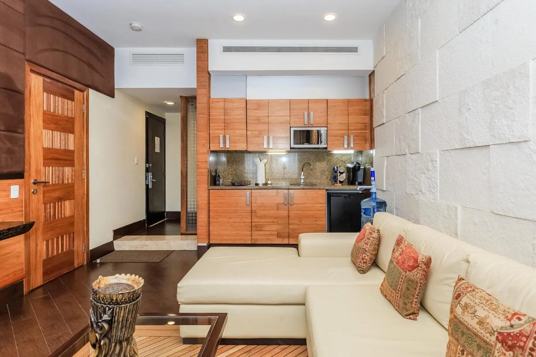 Coffee/tea facilities in Aldea Thai by Stella Rentals