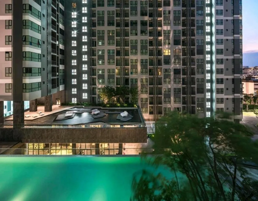 The base central pattaya condo