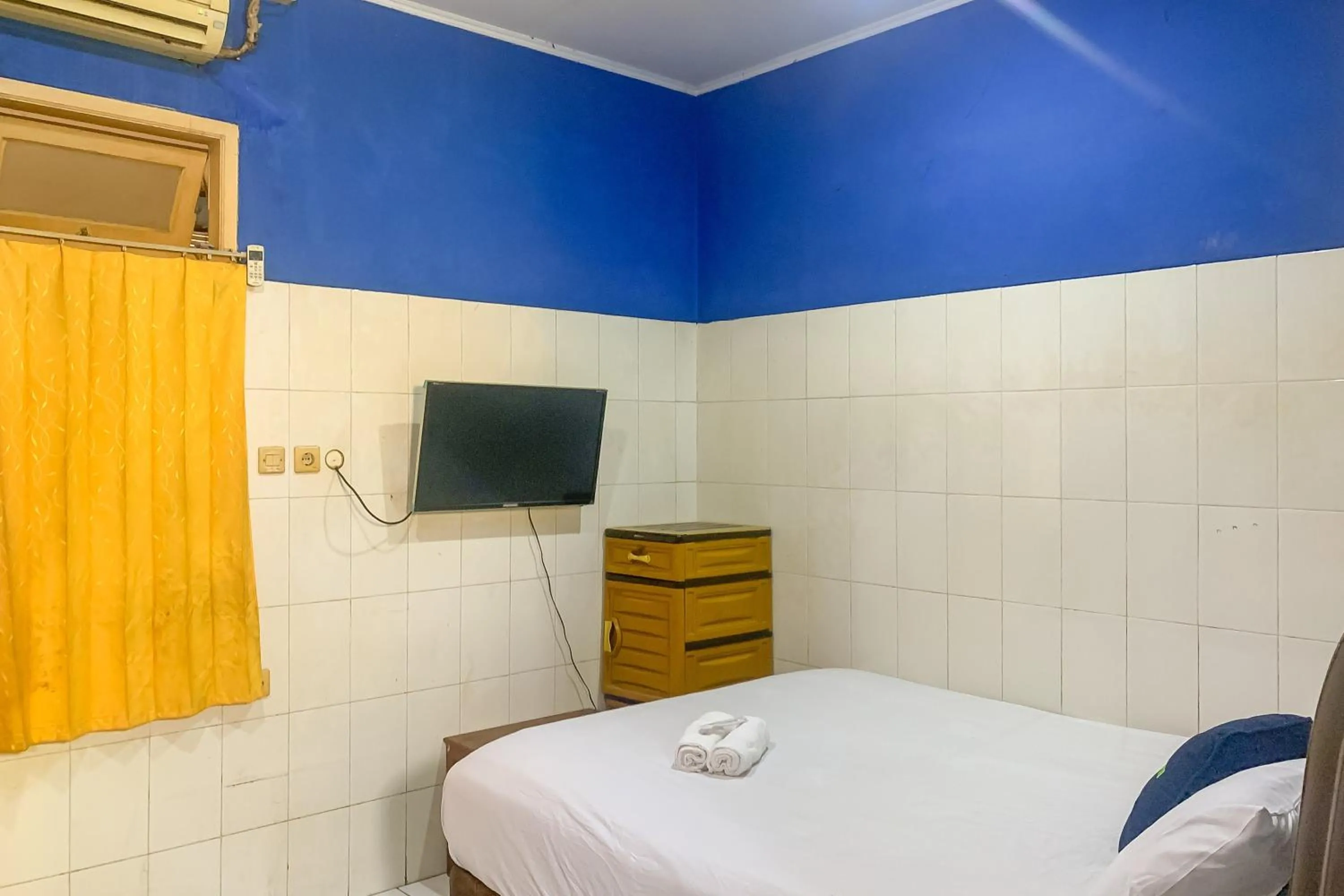 Urbanview Hotel Favorit Pamanukan Subang