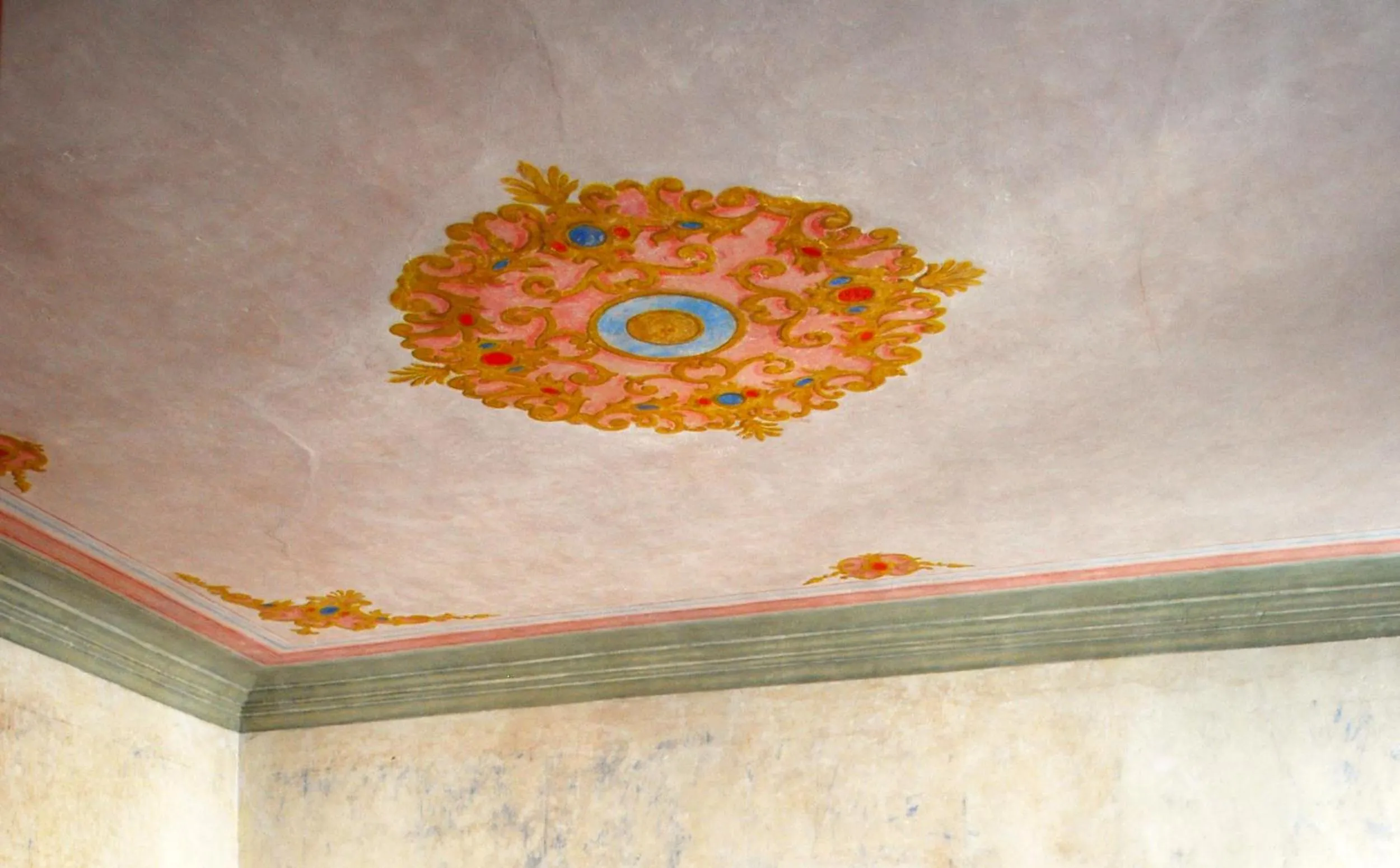 Decorative detail in Camera con vista