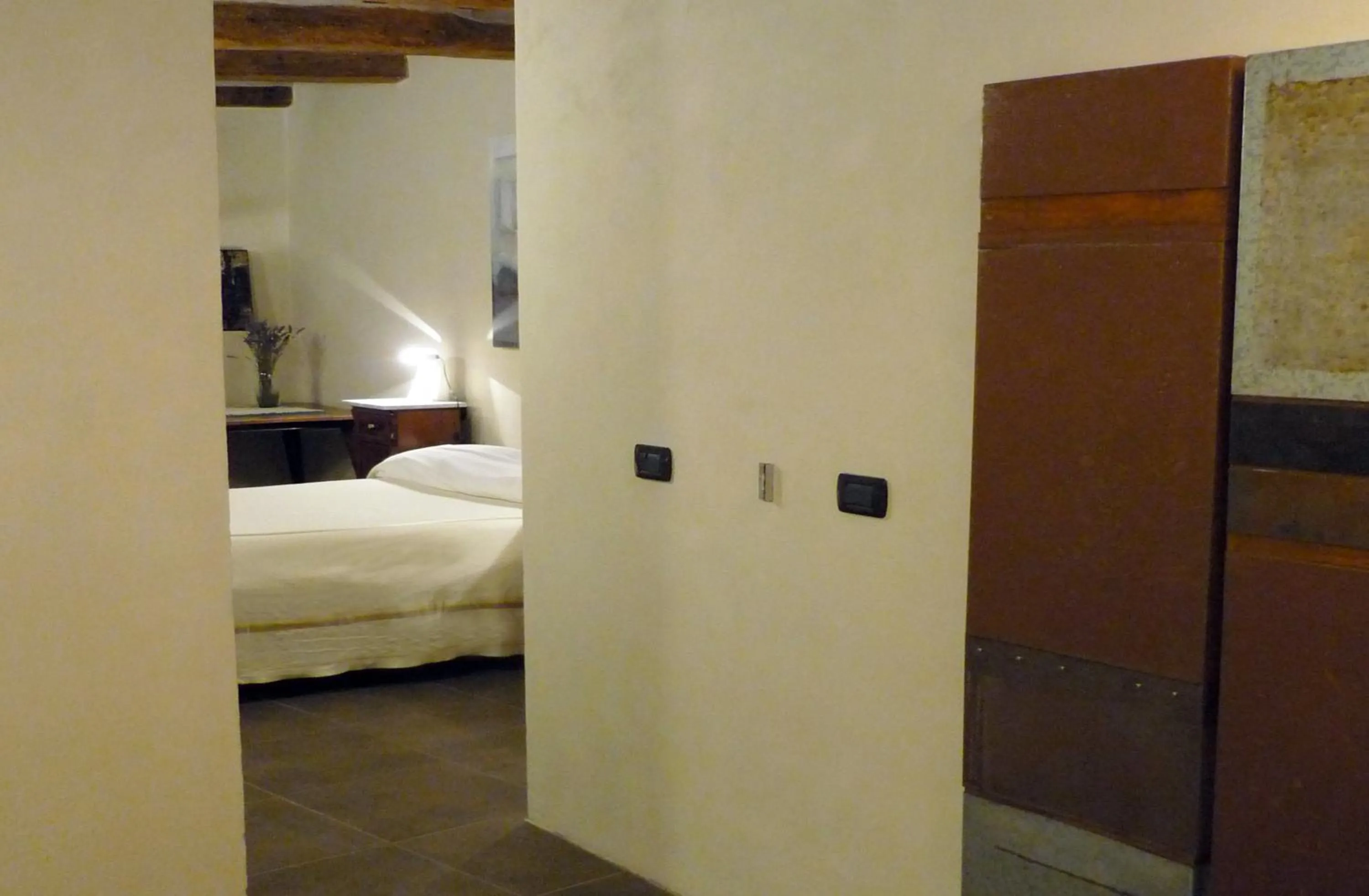Photo of the whole room, Bed in Camera con vista