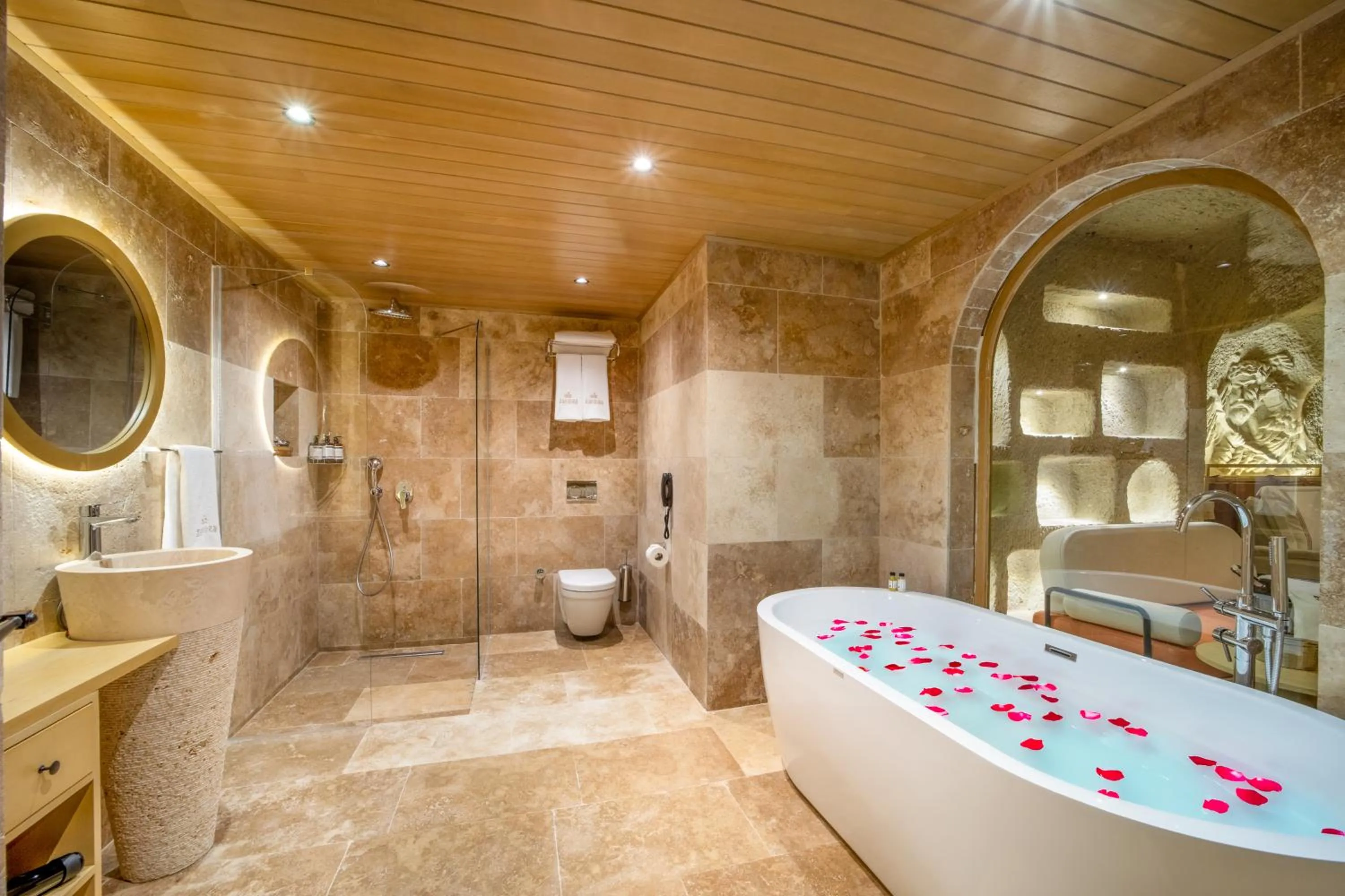 Suite with Spa Bath in Zafora Cave Suites Hotel Cappadocia
